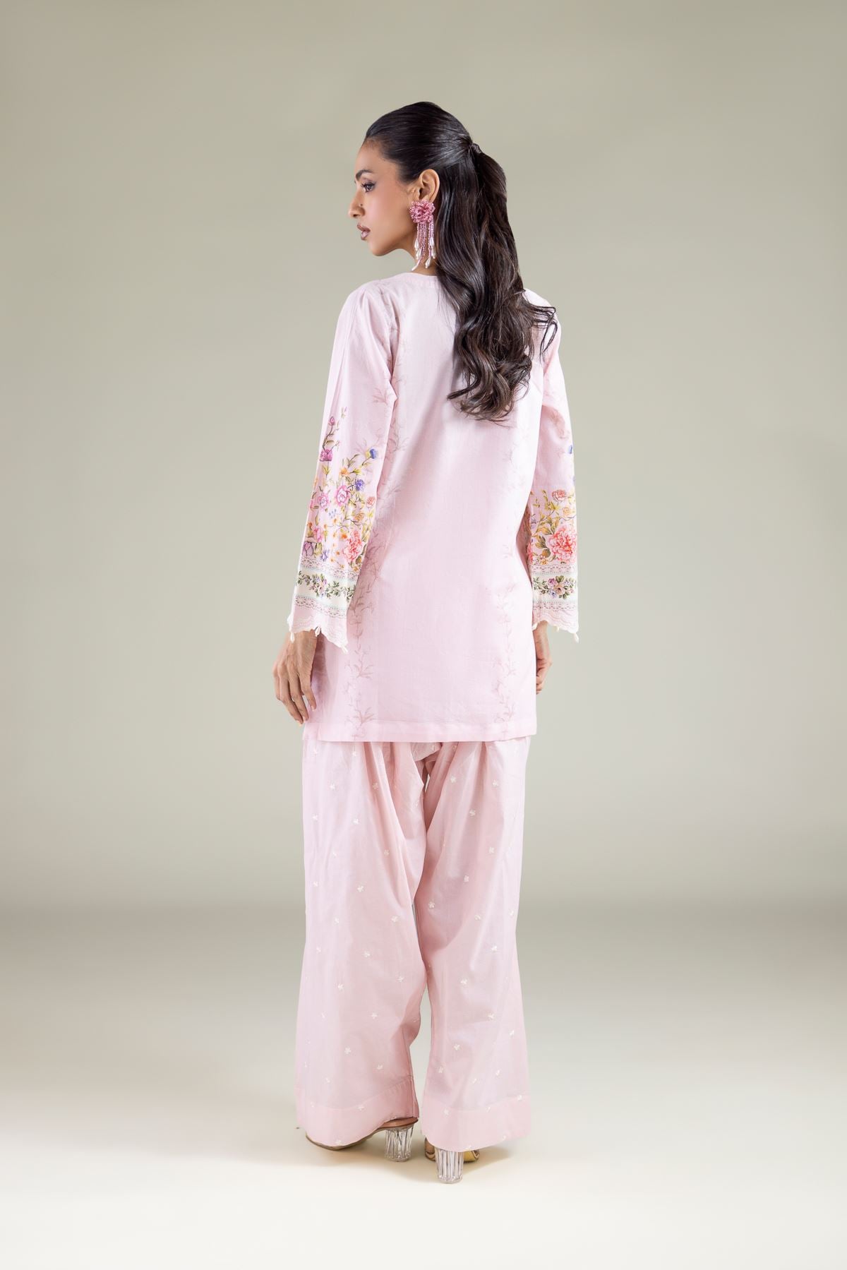 Embroidered Cambric Floral Threadwork Kurta - 1-26-130-A-B-VG