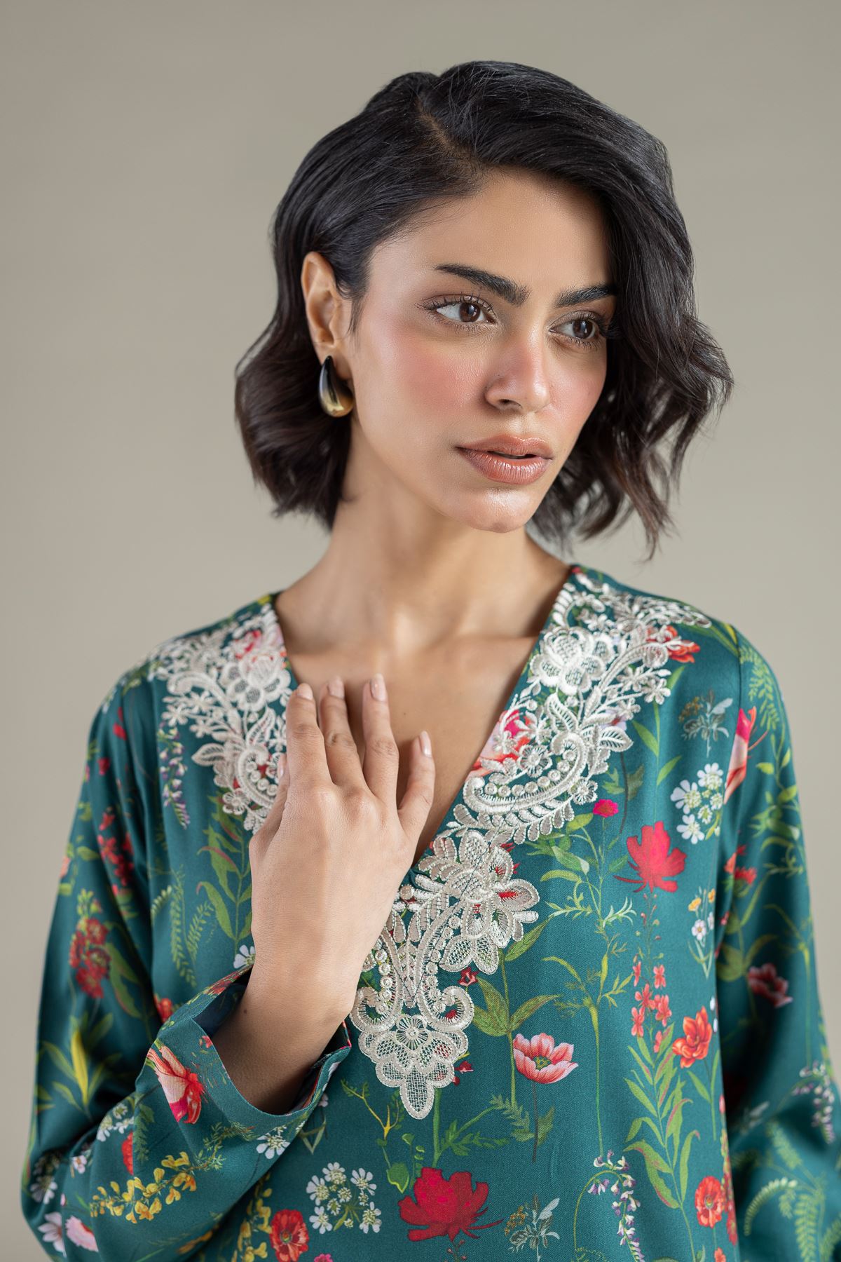 Embroidered Marina Floral Longline Kurta - 25-10-11E6-08TA-VG