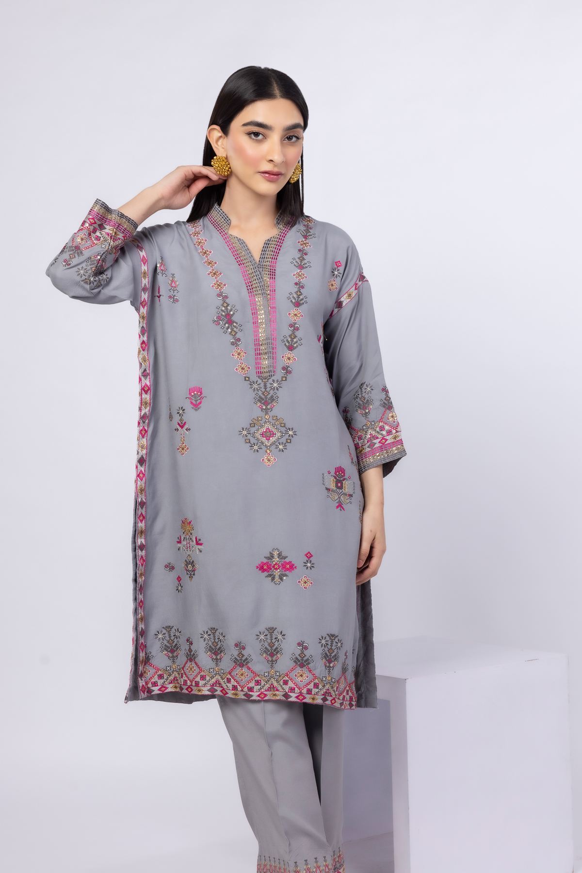 Embroidered Russian Raw Silk Kurta - 25-04S19-02TA-VG