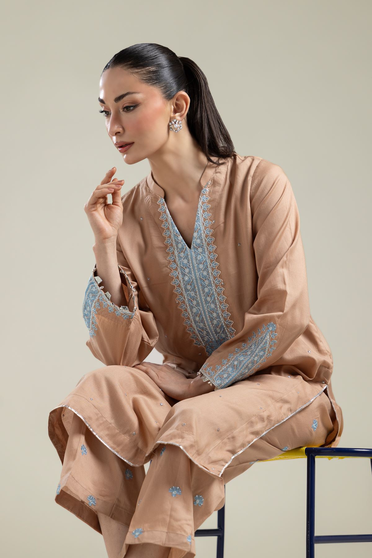 Embroidered Textured Weave Embroidered V-Neck Kurta - 2-26-202-A-E-VG