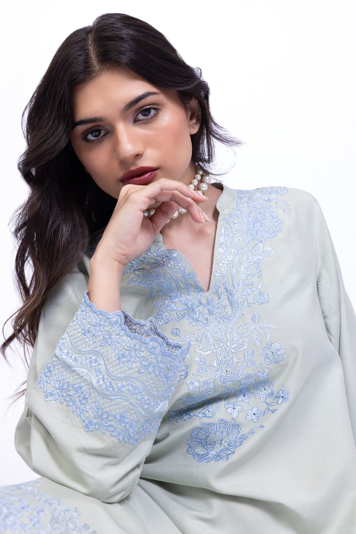 Embroidered Raw Silk Kurta - 25-09-12E2-01TA-VG