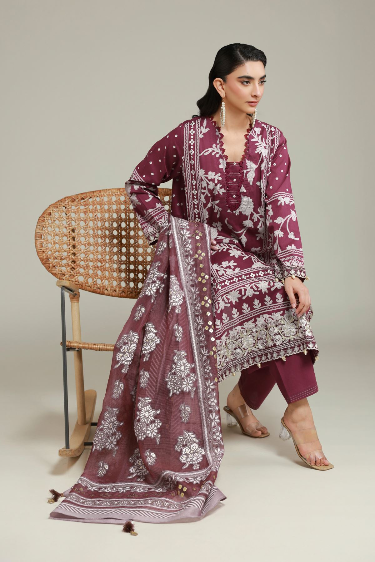 Embroidered Cambric Fabrics 3 Piece - A33-26-103FJ2-VG