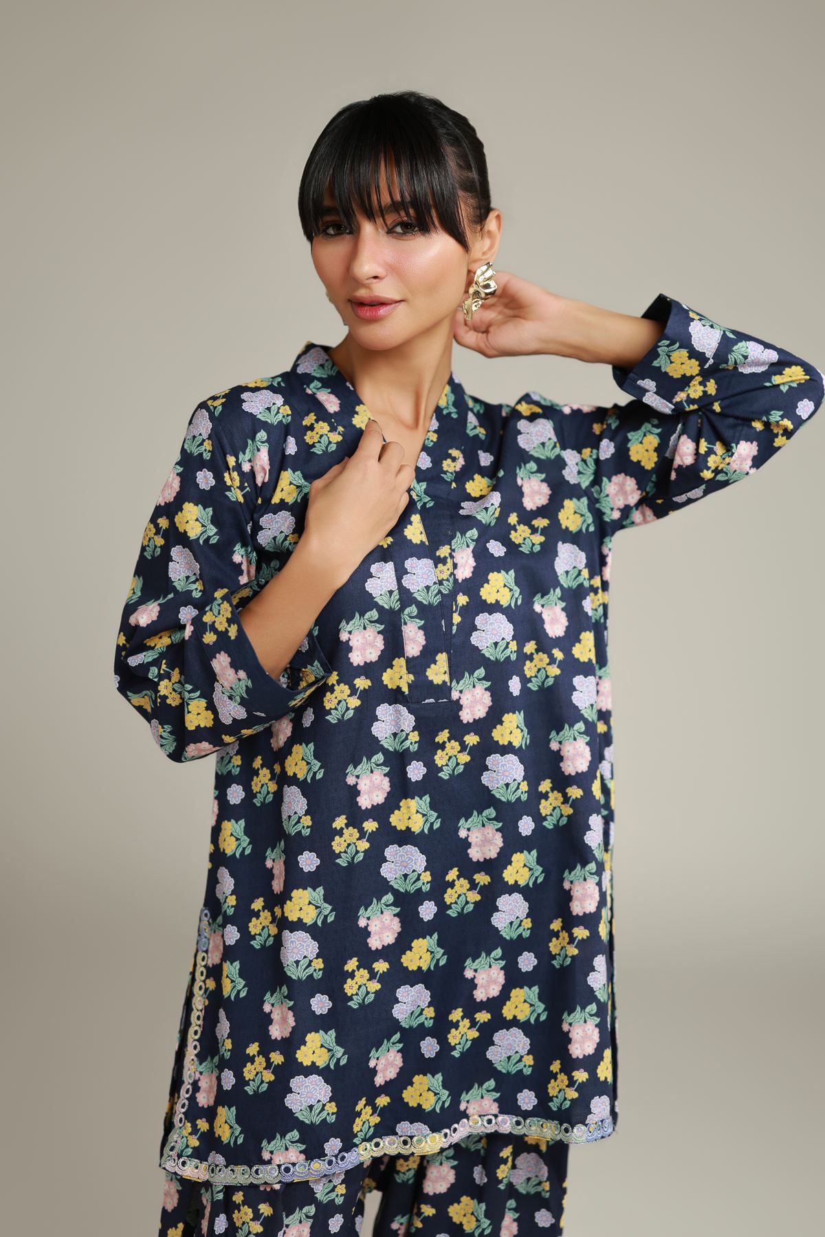 Embroidered Cotton Dobby Floral Navy Kurta - R-EKT24106-VG