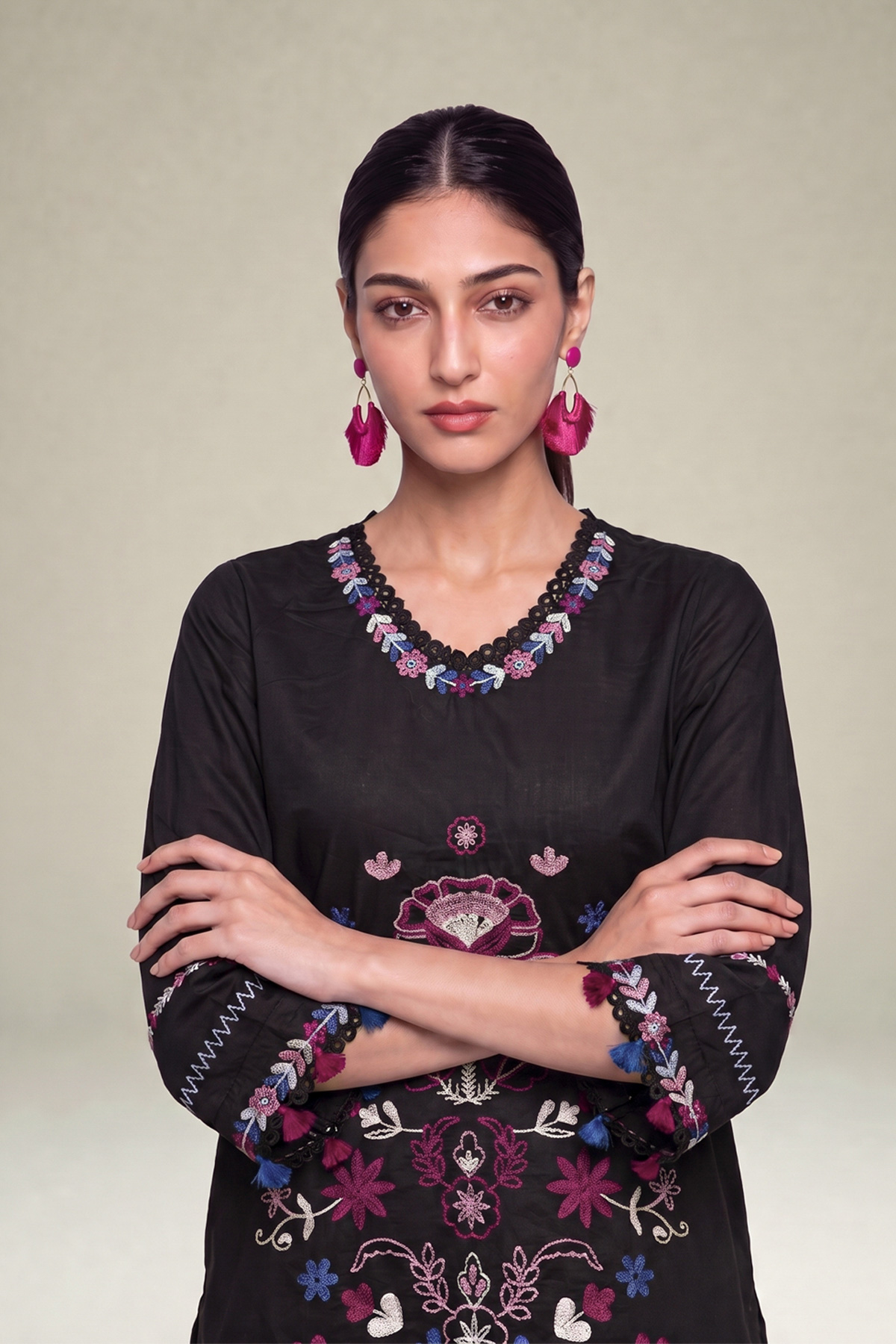 Embroidered Cambric Floral Black Kurta - 1-26-102-A-F-VG