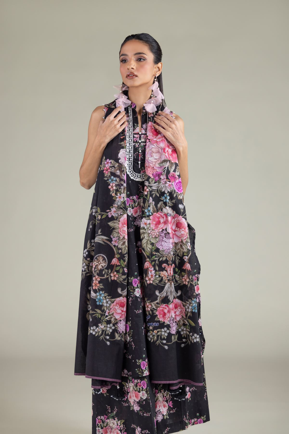 Embroidered Lawn Floral Draped Dupatta - 1-26-111-A-G-VG