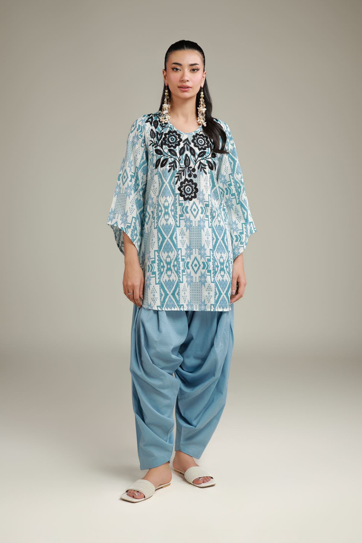 Embroidered Cotton Dobby Geometric V-Neck Kurta - R-SB25056A-VG