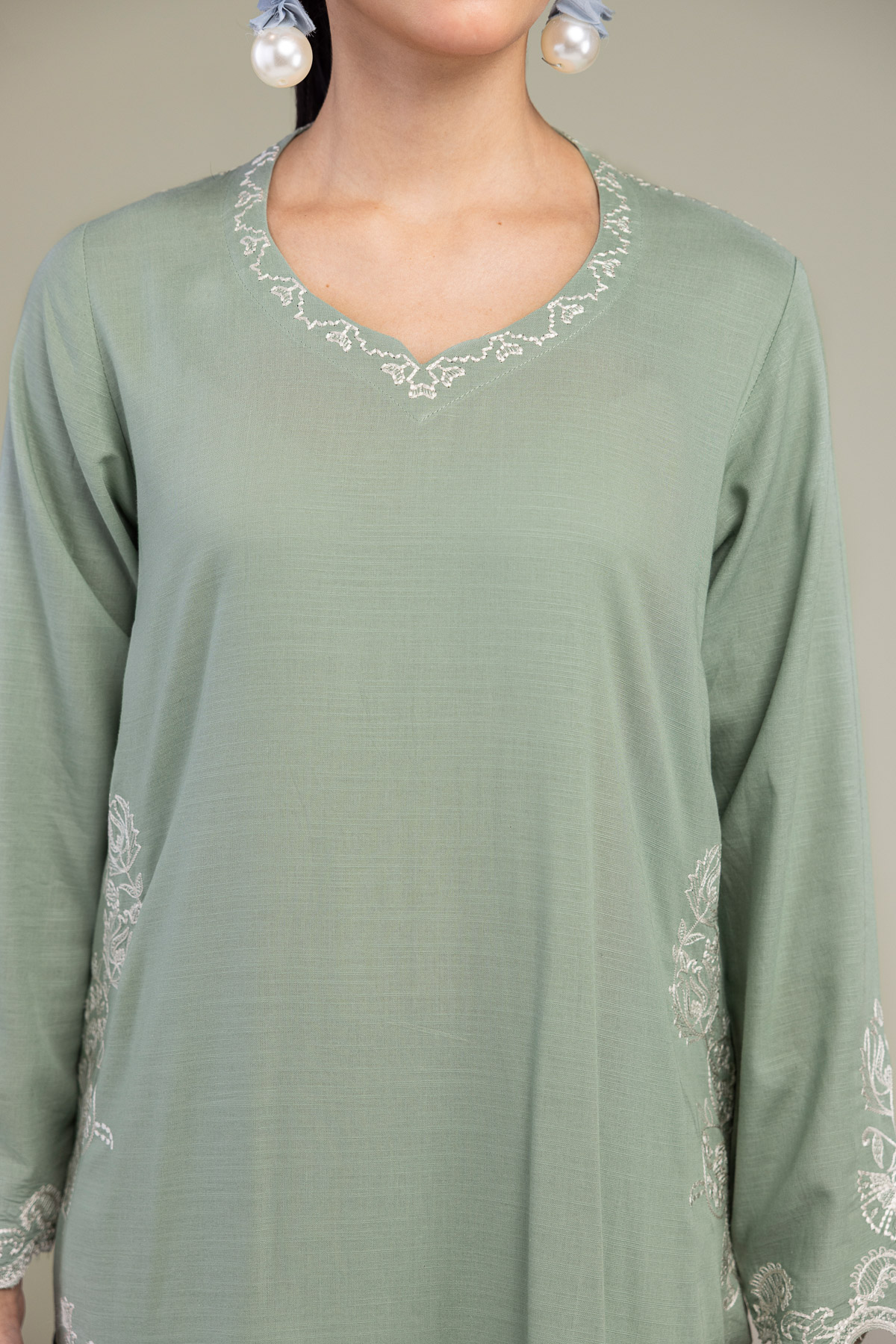 Embroidered Raw Silk Paisley Thread Kurta - 1-26-309-B-D1-VG