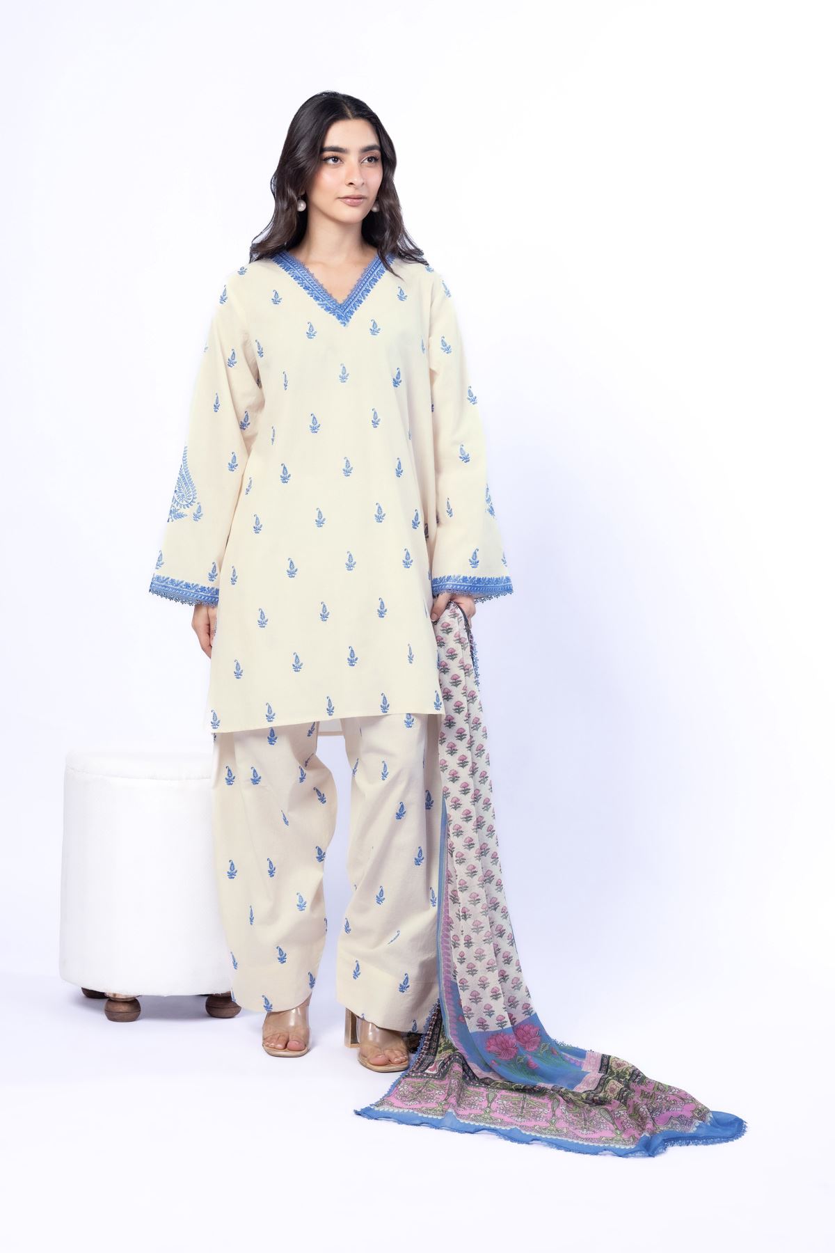 Embroidered Cotton Dobby Tailored 3 Piece - T-A22-26-108FI-VG