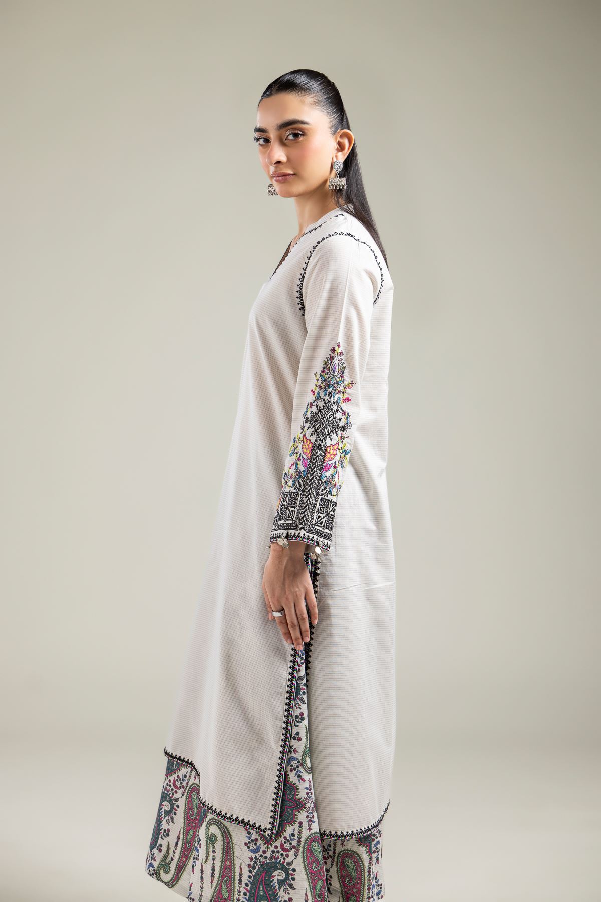 Embroidered Mesuri Off-White Longline Kurta - 1-26-142-A-B-VG