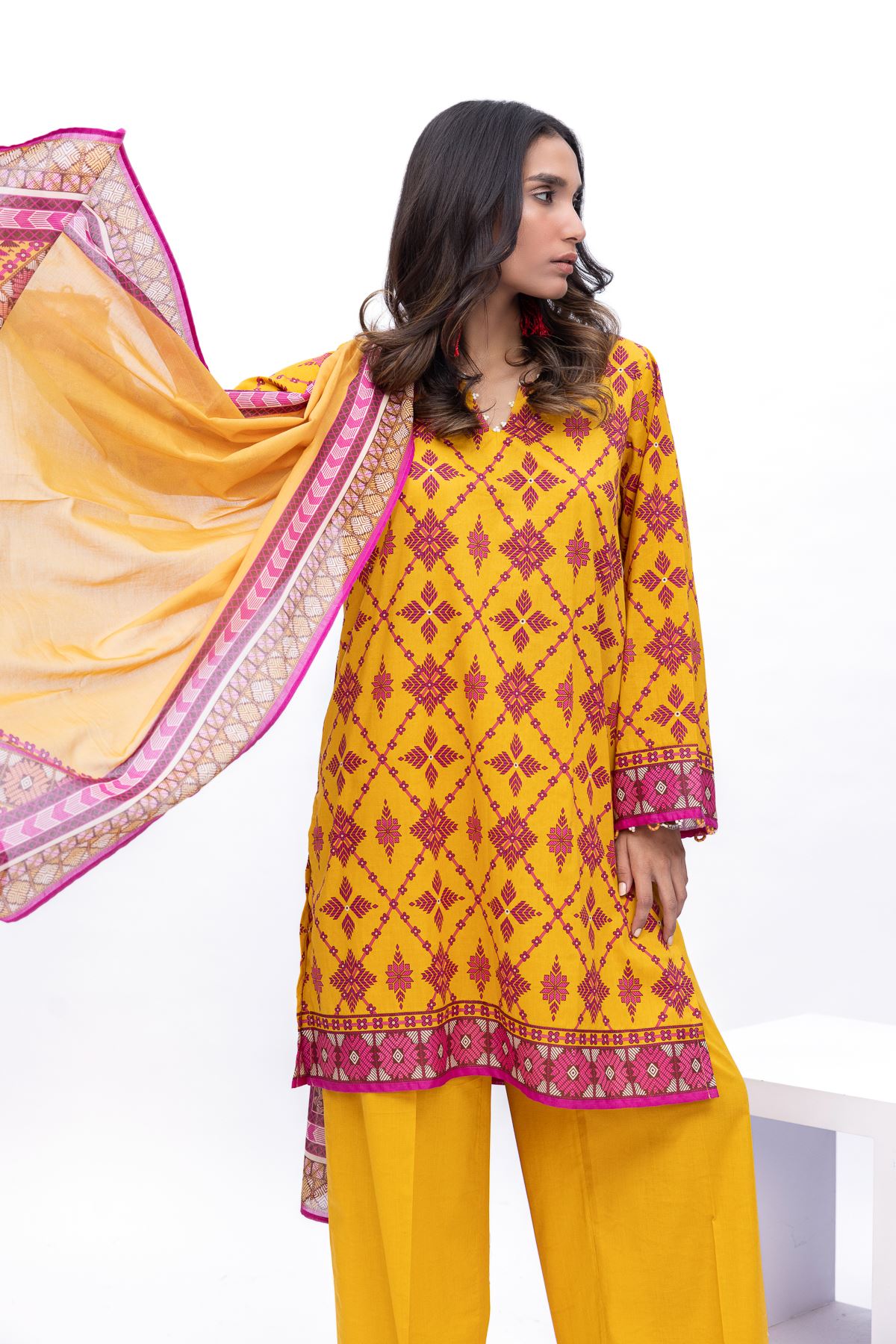 Buy Fabrics 3 Piece | 0.0 N/A | SS2307A-VG_MULTI | Khaadi Pakistan