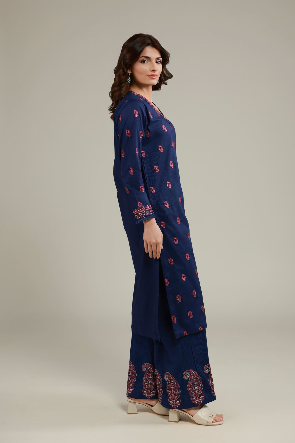 Embroidered Cotton Crinkle Paisley Longline Kurta - 25-10-12E11-07TA-VG