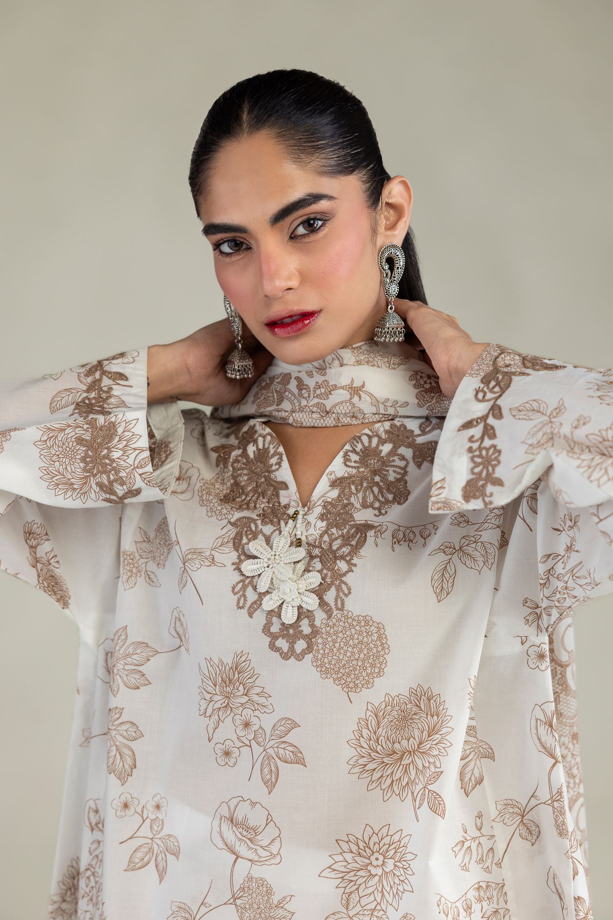 Embroidered Lawn Floral Lawn Dupatta - 1-26-102-A-F-VG