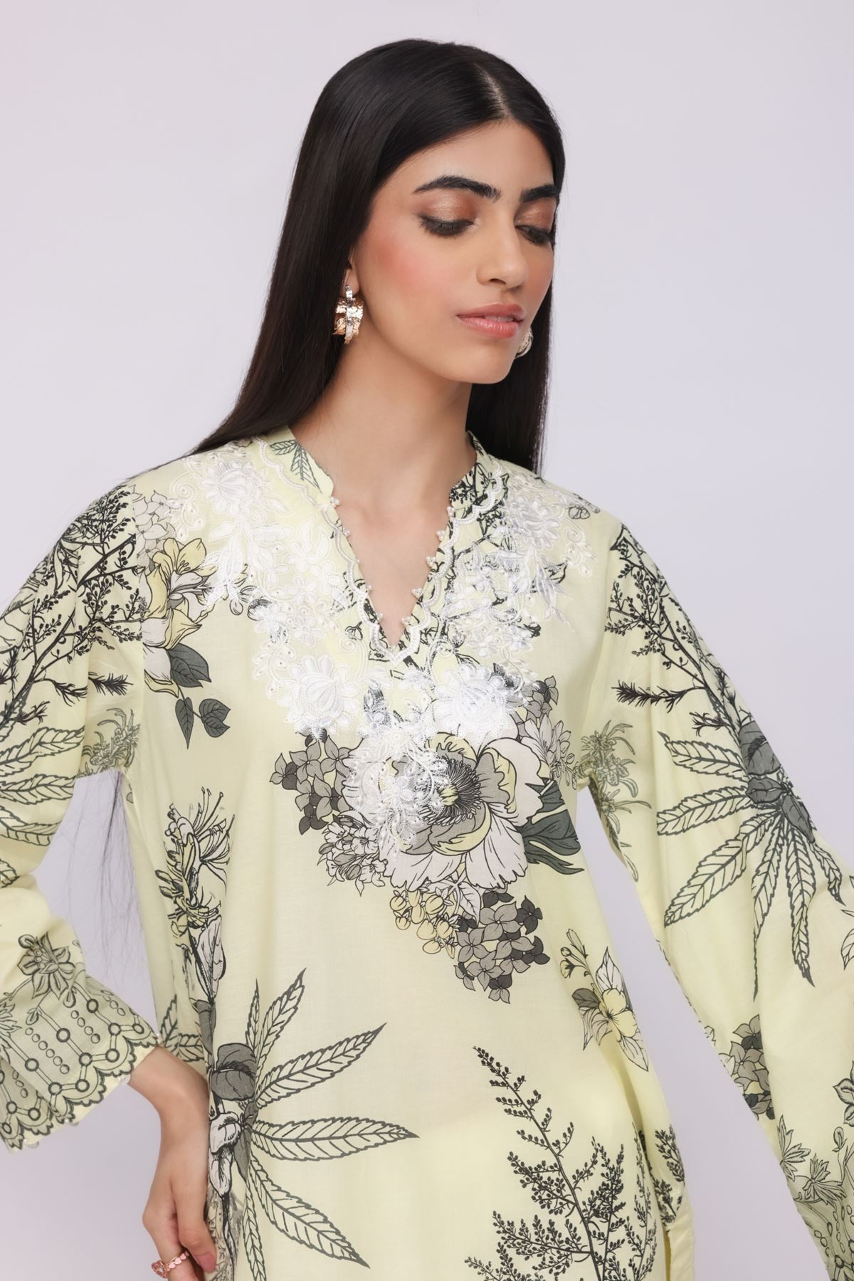 Embroidered Lawn Kurta - 25-03E40-04BA-VG