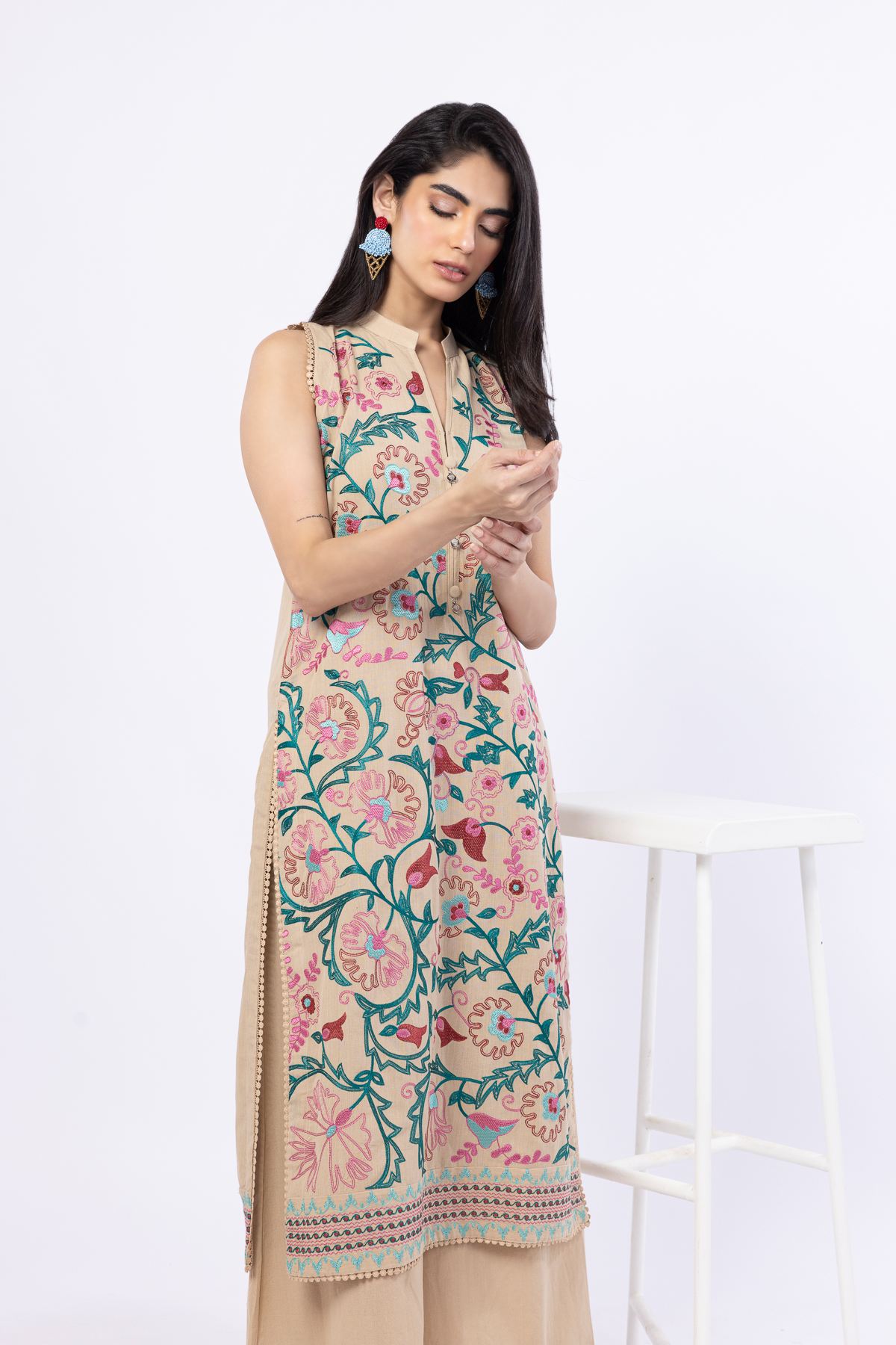 Embroidered Handwoven Cotton Kurta - 25-09-11E3-07TA-VG