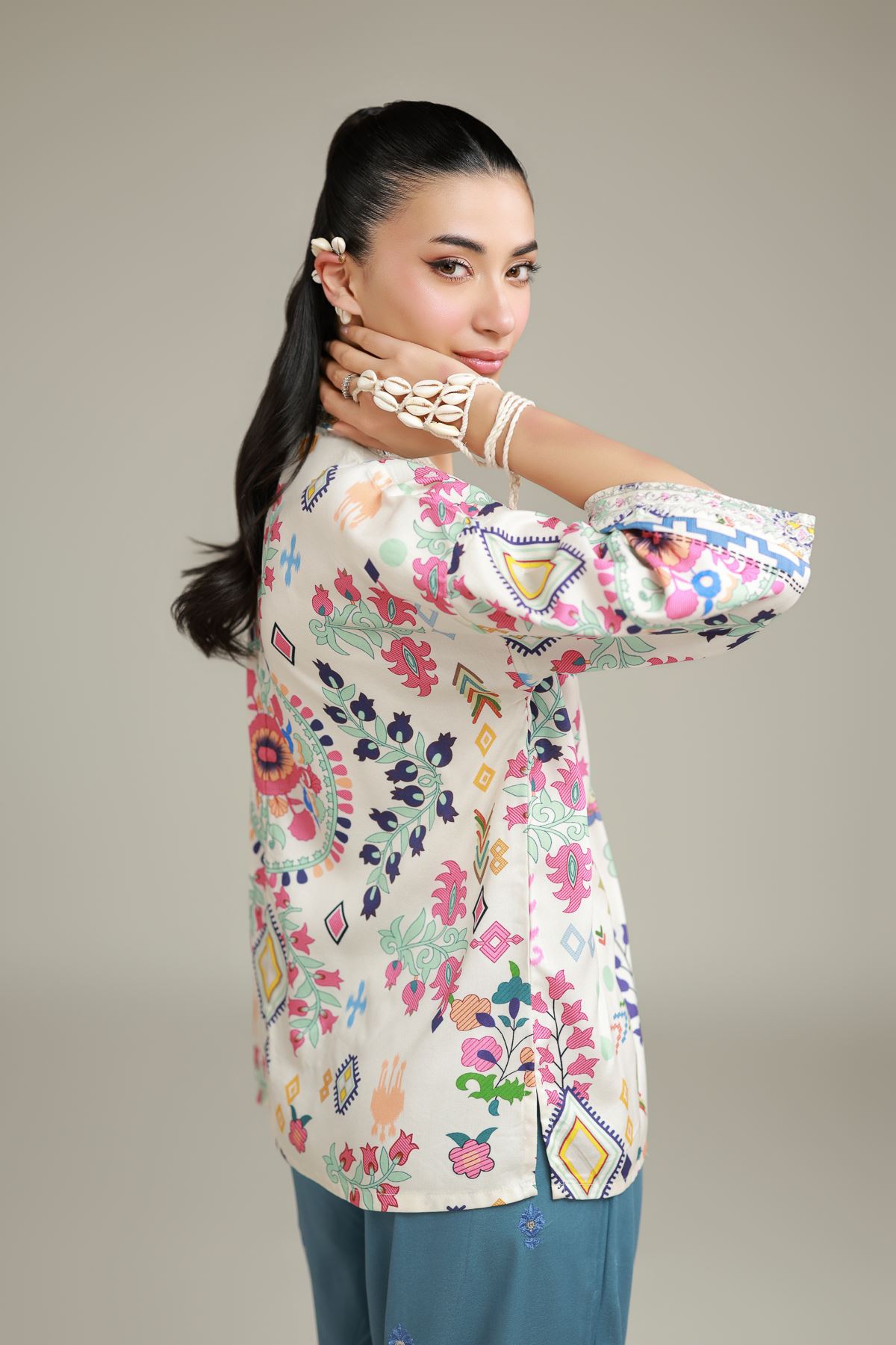 Embroidered Viscose Crepe Floral V-Neck Tunic - 6-26-103-B-A-VG