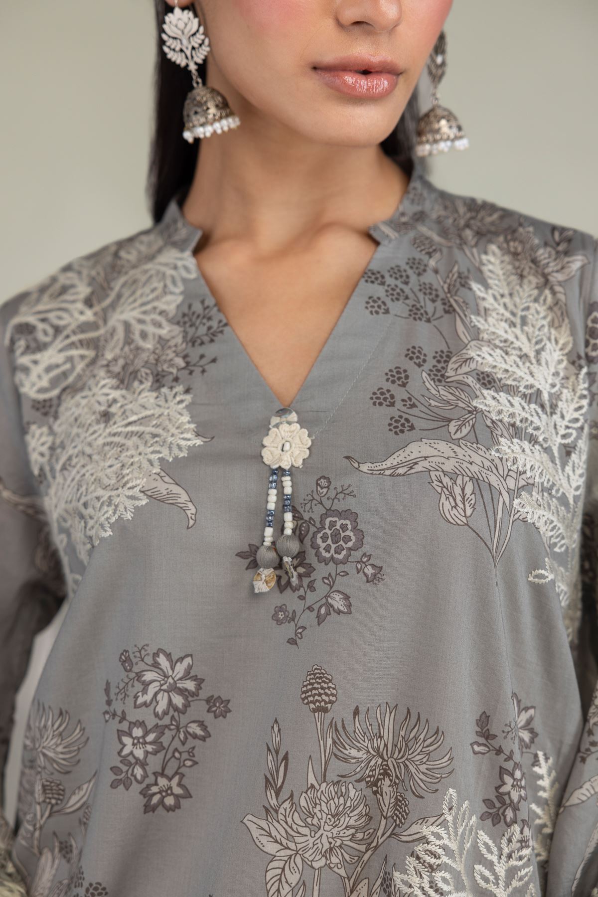 Embroidered Cambric Cambric V-Neck Kurta - 1-26-224-C-E2-VG