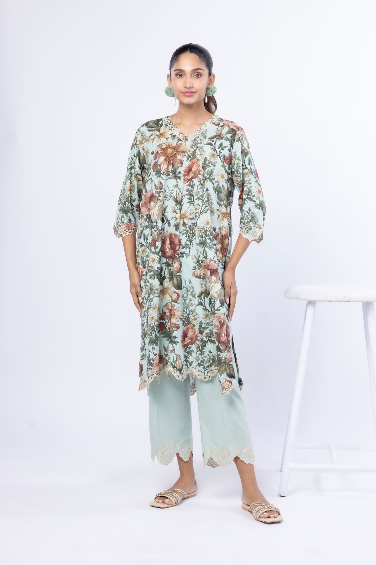 Embroidered Cambric Pants - 25-04EX15-12BA-VG
