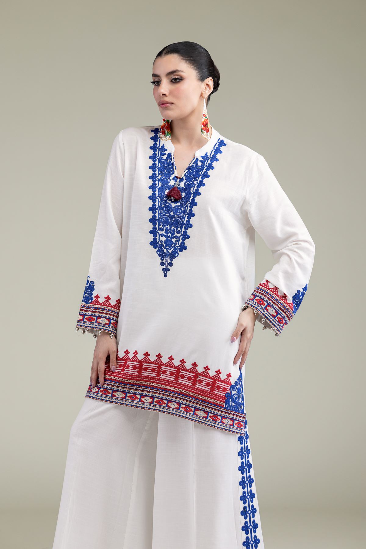 Embroidered Raw Silk White V-Neck Kurta - T-A11-26-108FE2-VG