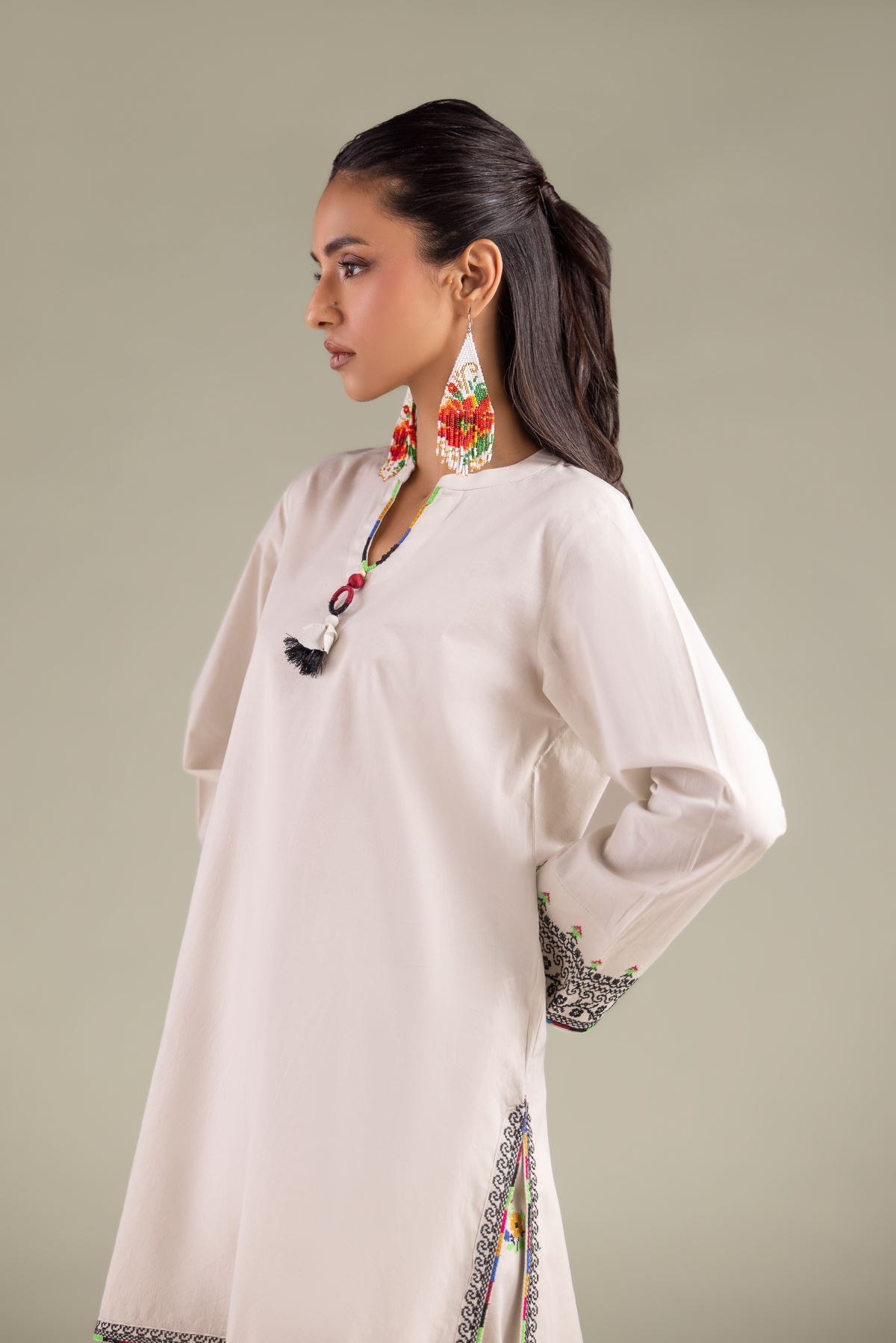 Embroidered Cambric Floral Threadwork Kurta - 1-26-108-A-F-VG