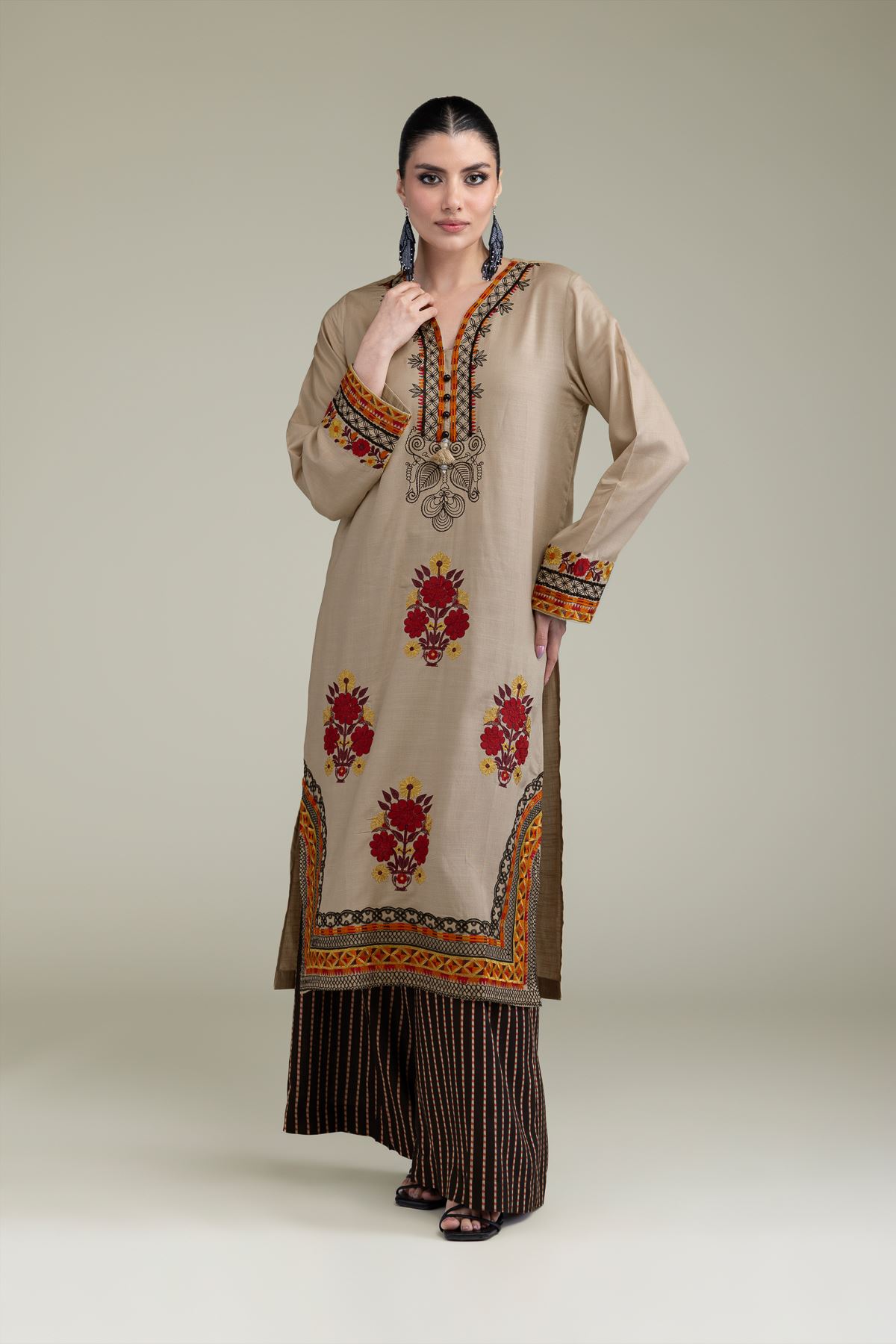 Embroidered Raw Silk Floral Silk Kurta - T-A33-26-206FG2-VG