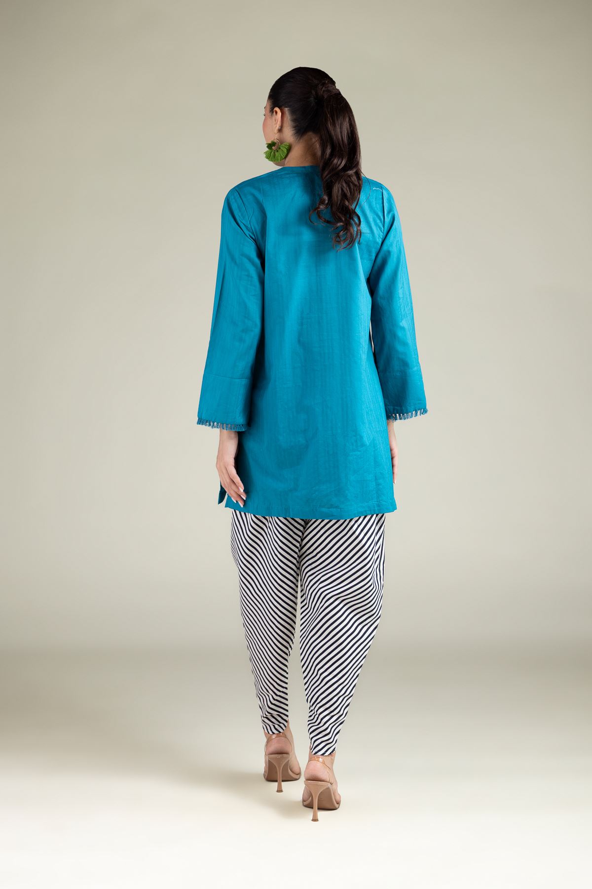 Embroidered Cotton Dobby Band Collar Kurta - 26-01-3E9-06TA-VG
