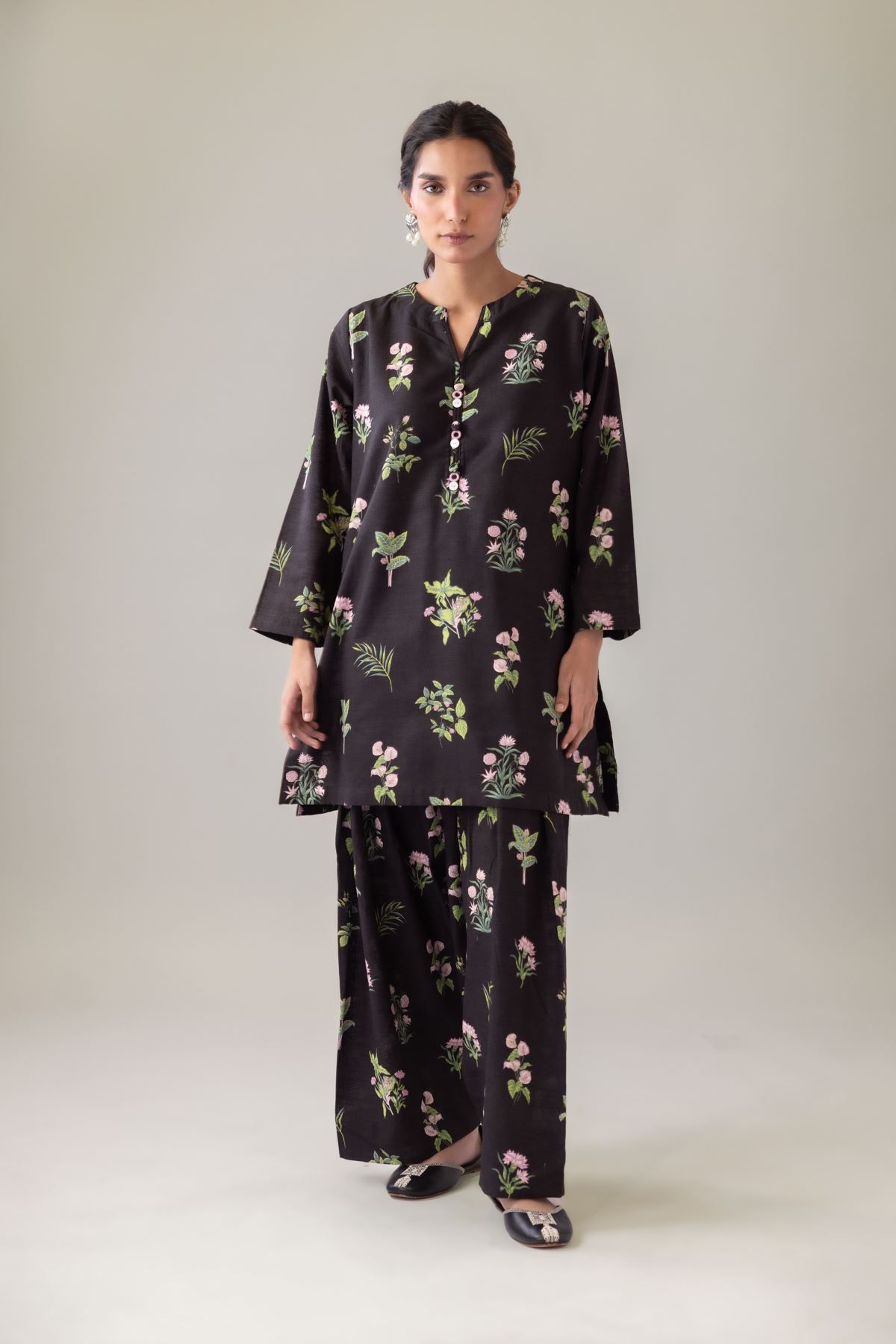 Printed Khaddar Kurta - 25-09-11E3-07TA-VG