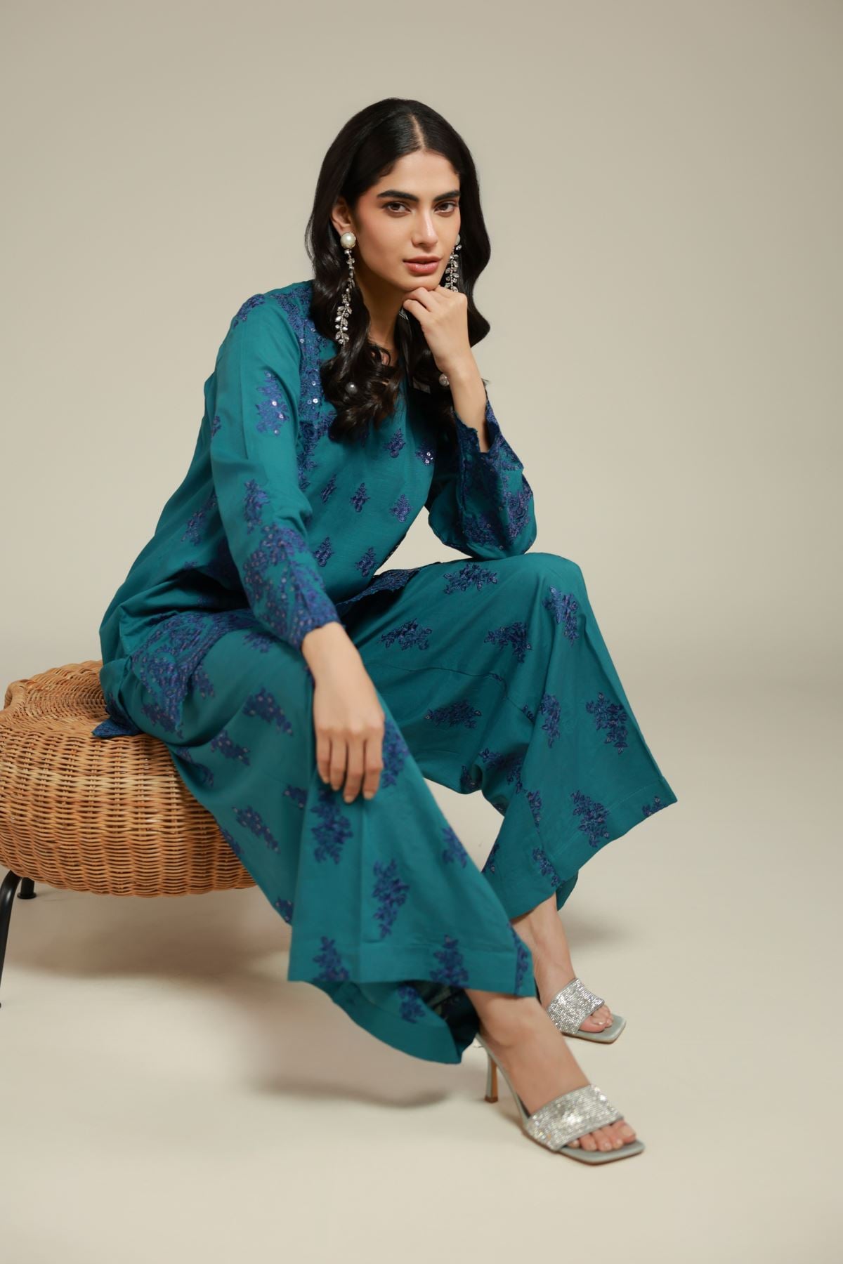 Embroidered Raw Silk Kurta - 25-09-10E2-07TB-VG