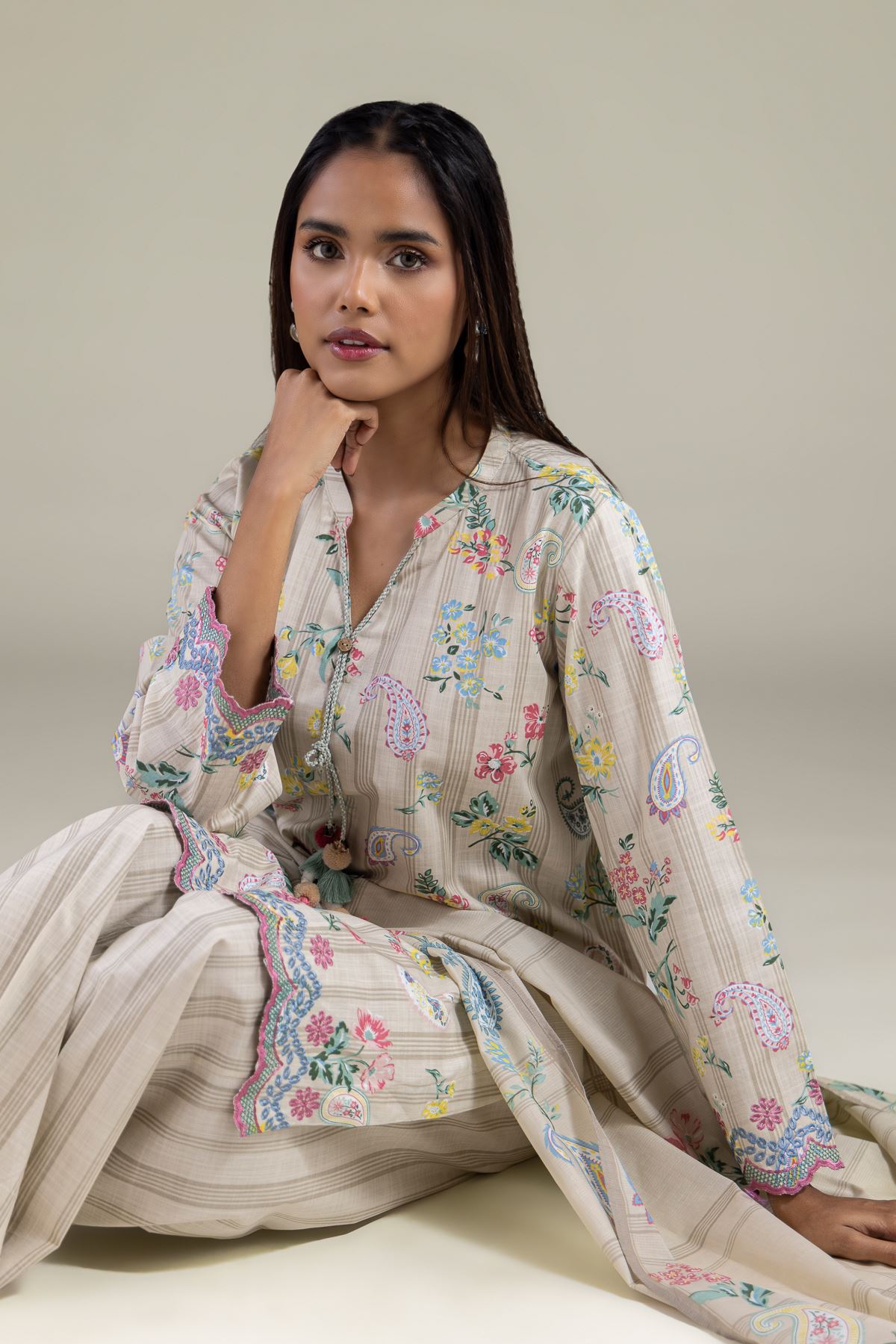 Embroidered Textured Cotton Kurta - 25-00-X2-08TB-VG