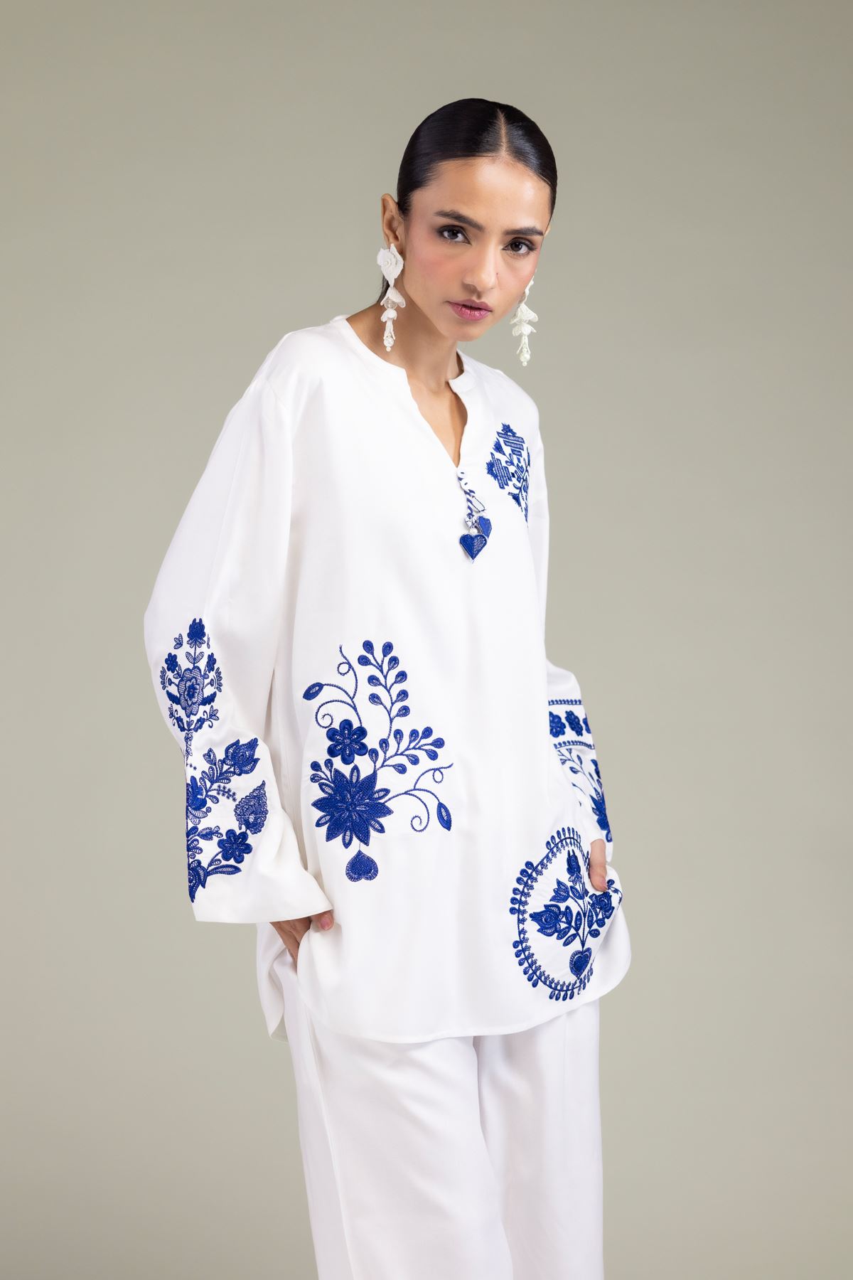 Embroidered Viscose Crepe Floral White Tunic - 6-26-202-A-G1-VG
