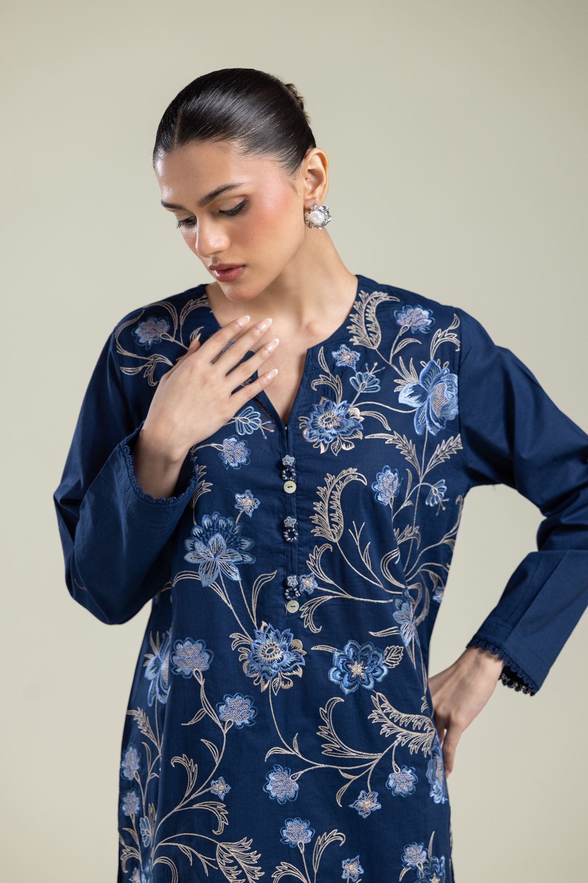 Embroidered Cambric Short Cambric Kurta - T-A113-26-101EI2-VG