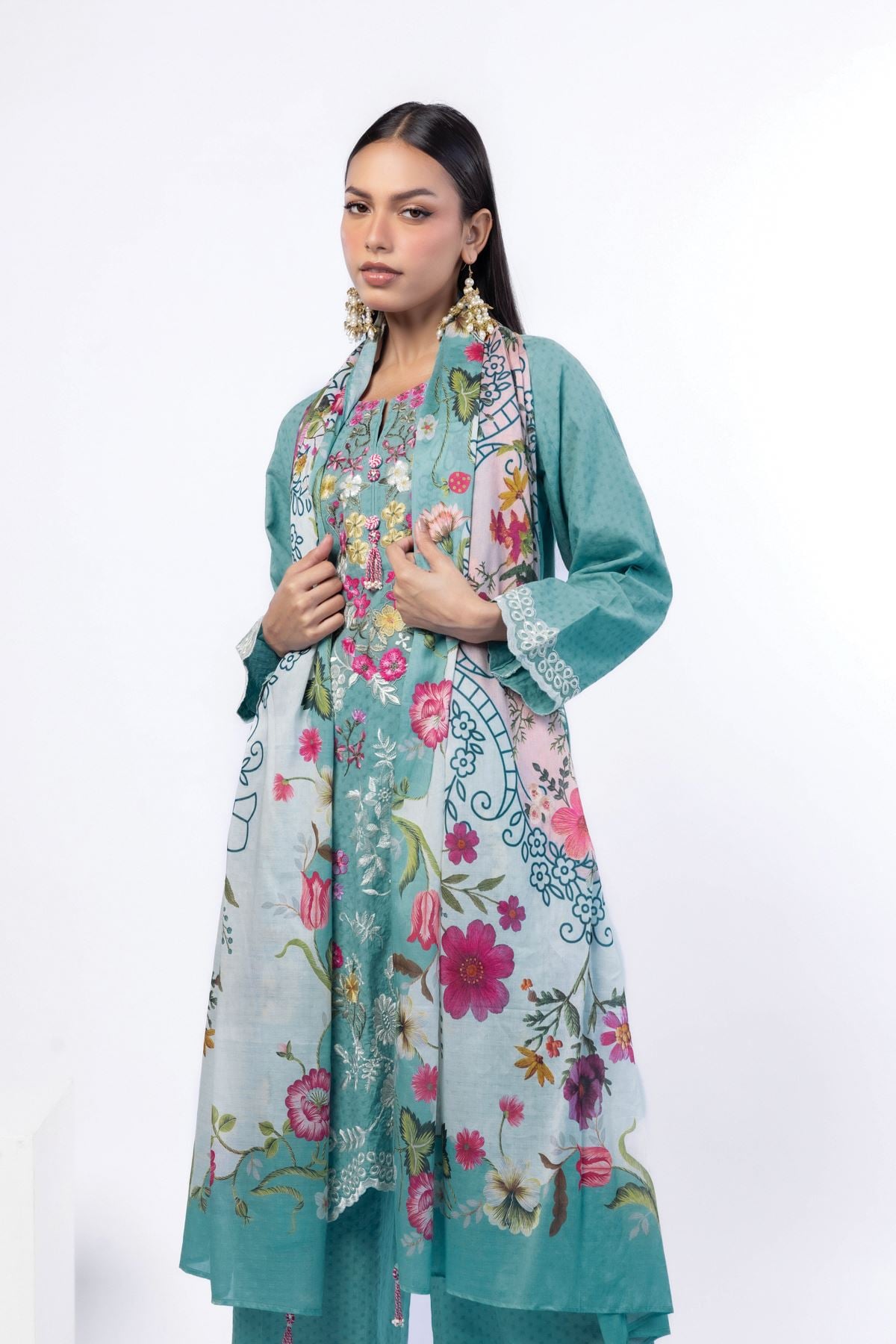 Embroidered Cotton Dobby Tailored 3 Piece - T-A33-26-106FF-VG