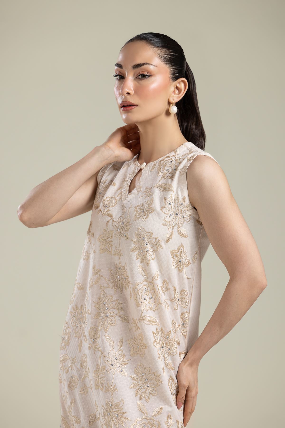 Embroidered Cotton Dobby Cotton Floral Kurta - 1-26-106-A-D-VG