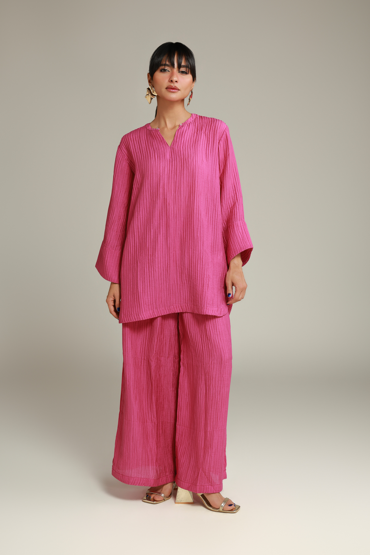 Dyed Blended Crinkle V-Neck Short Kurta - 26-02-1E13-02TA-VG