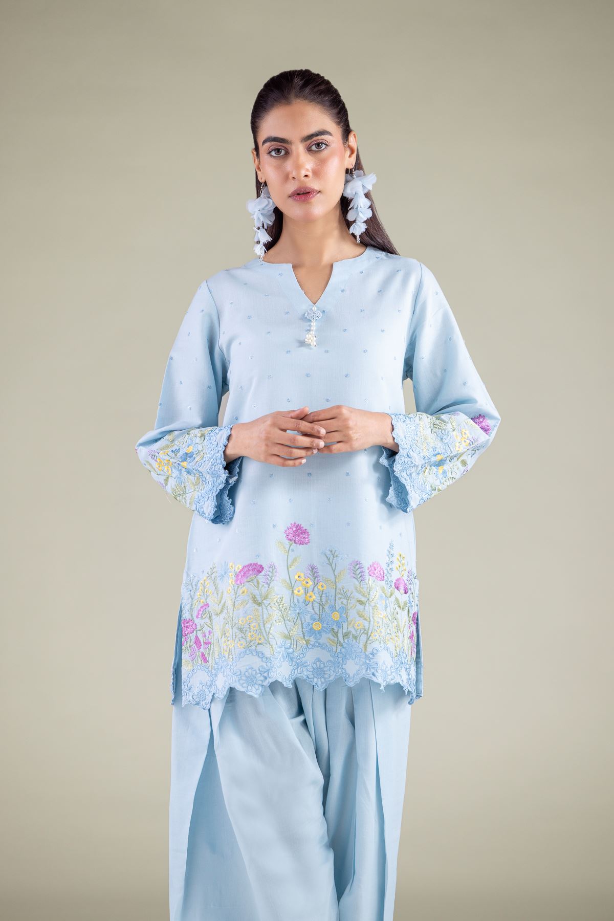Embroidered Mesuri Floral Thread Kurta - 2-26-105-A-D-VG