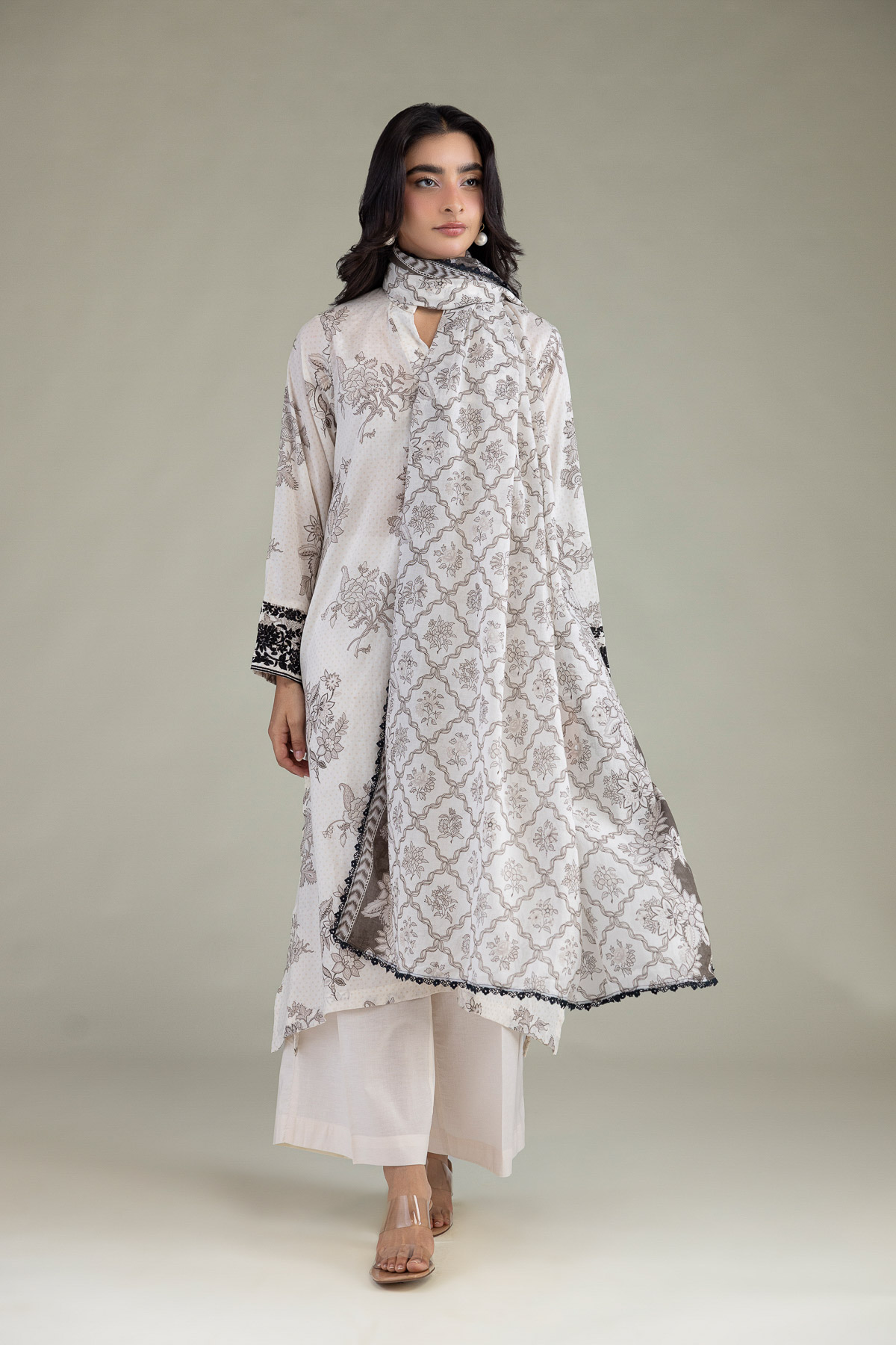 Embroidered Cambric Fabrics 3 Piece - T-A33-26-207FD1-VG