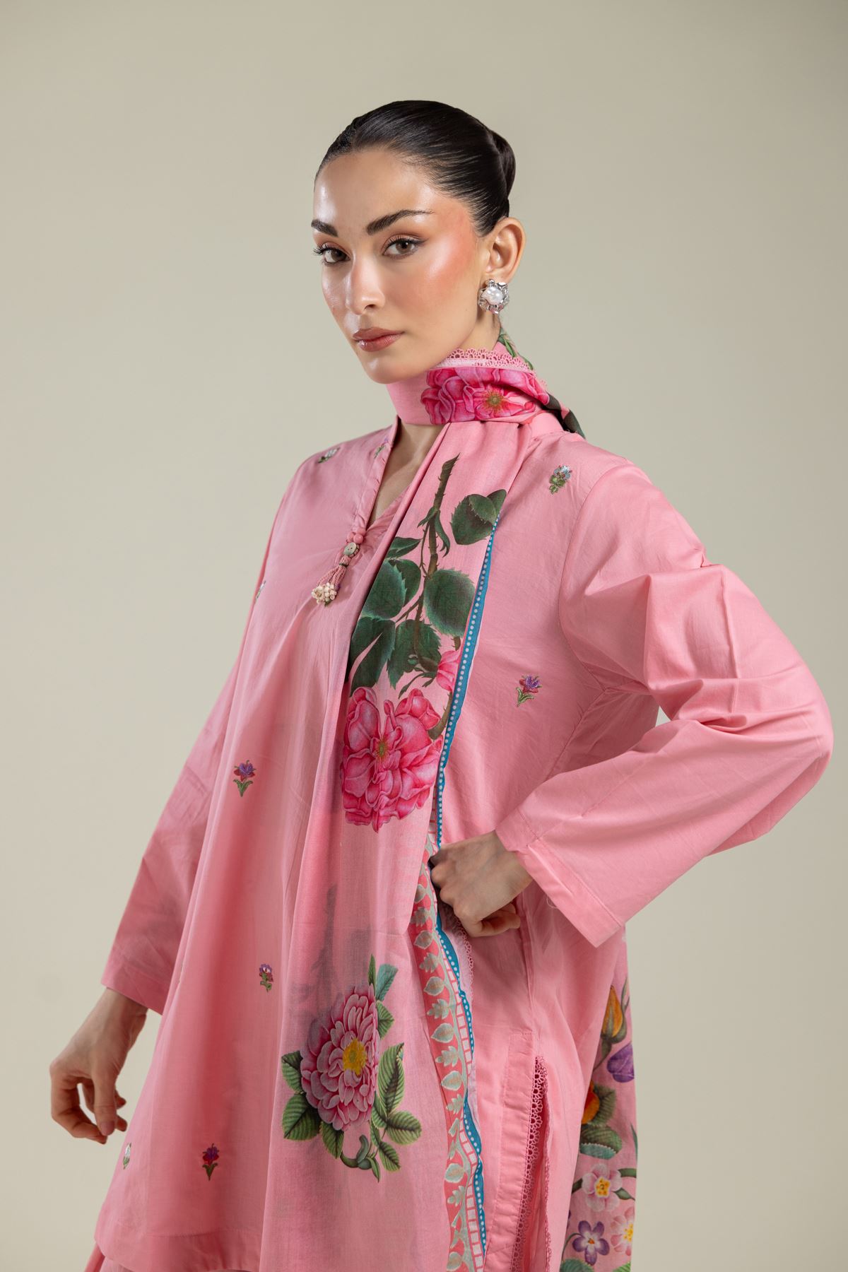 Embroidered Lawn Floral Lawn Dupatta - 25-09-10E4-04TB-VG