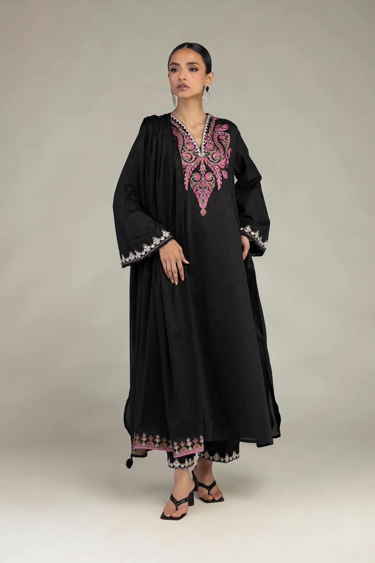 Embroidered Lawn Black Lawn Dupatta - 1-26-325-A-I1-VG