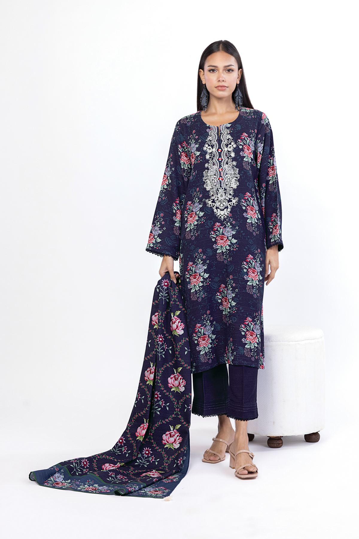 Embroidered Blended Khaddar Tailored 3 Piece - KW34AST-VG