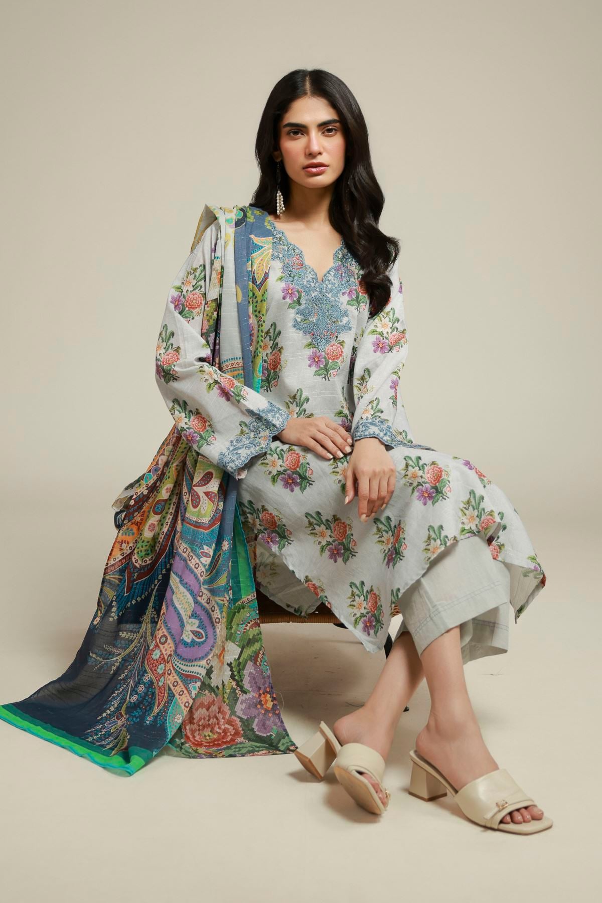 Embroidered Mesuri 3-Piece Tailored Suit - T-A22-26-124FC1-VG