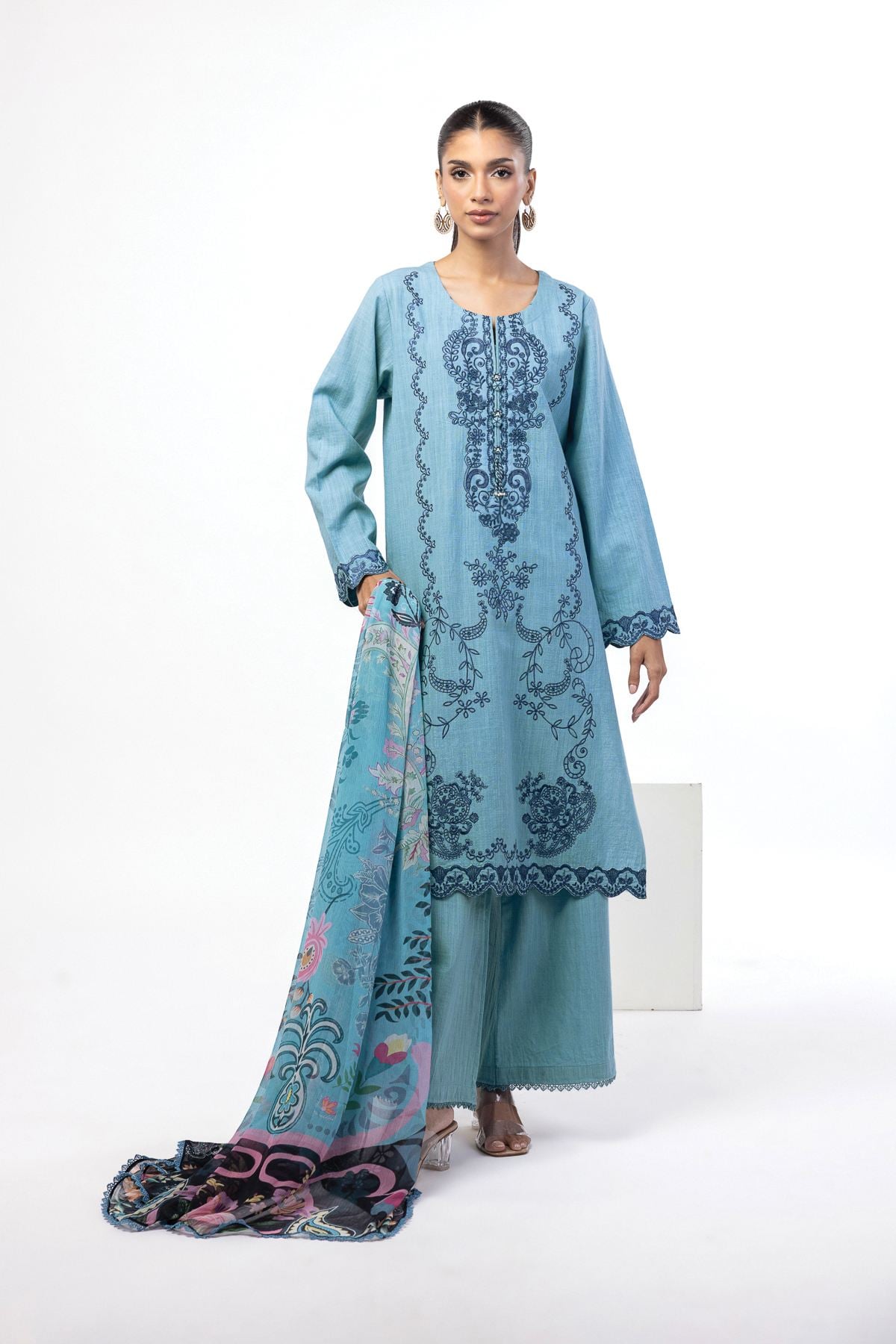 Embroidered Crosshatch Fabrics 3 Piece - CHD26B-VG