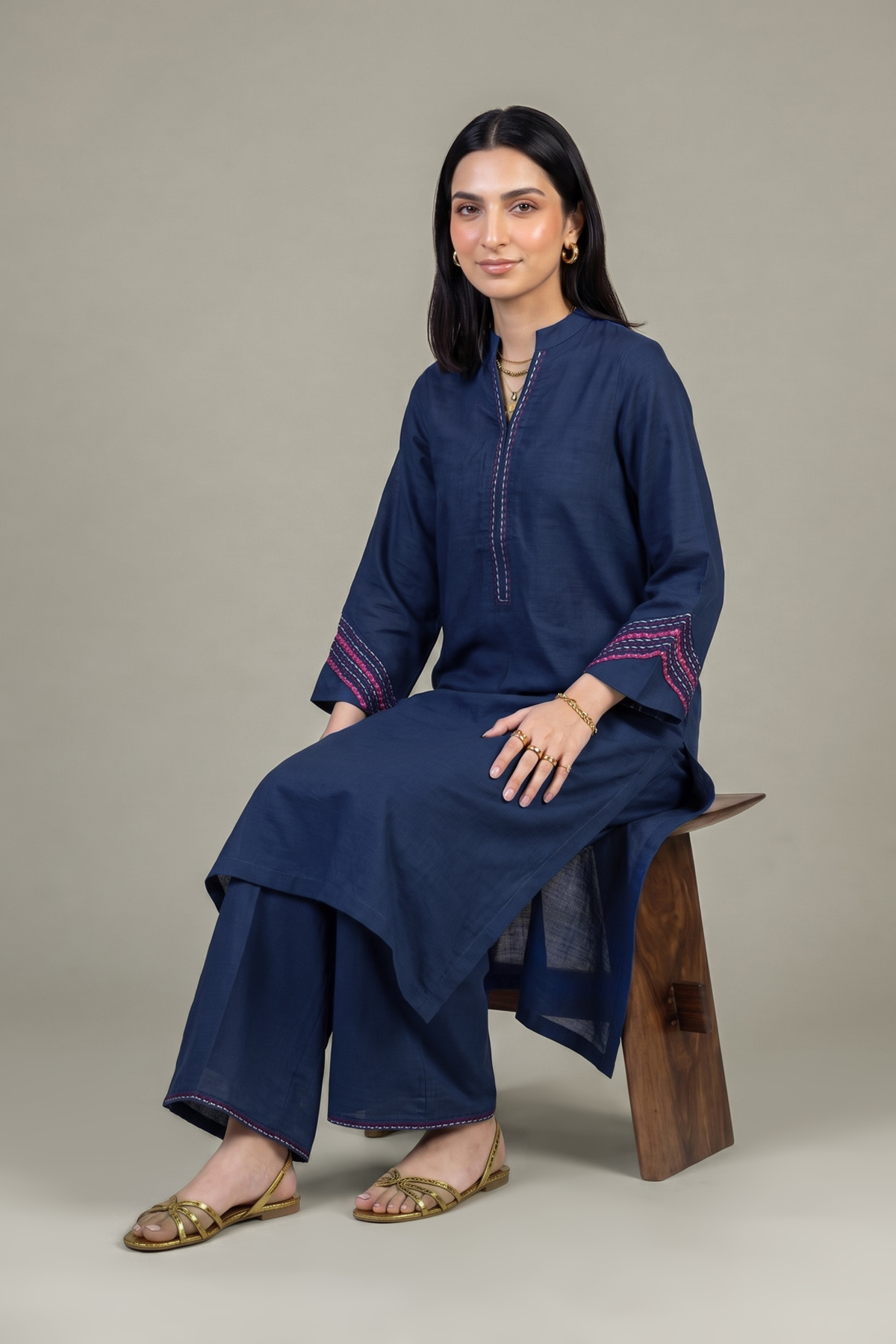 Embroidered Light Khaddar Tailored 2 Piece - 2-26-202-A-D-VG