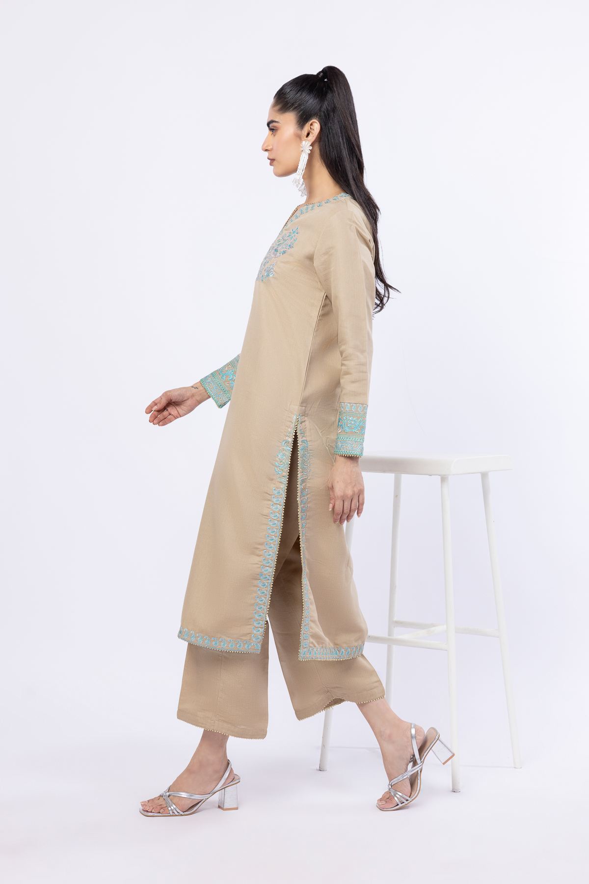 Embroidered Cotton Reflex Kurta - 25-08-8E6-02TA-VG