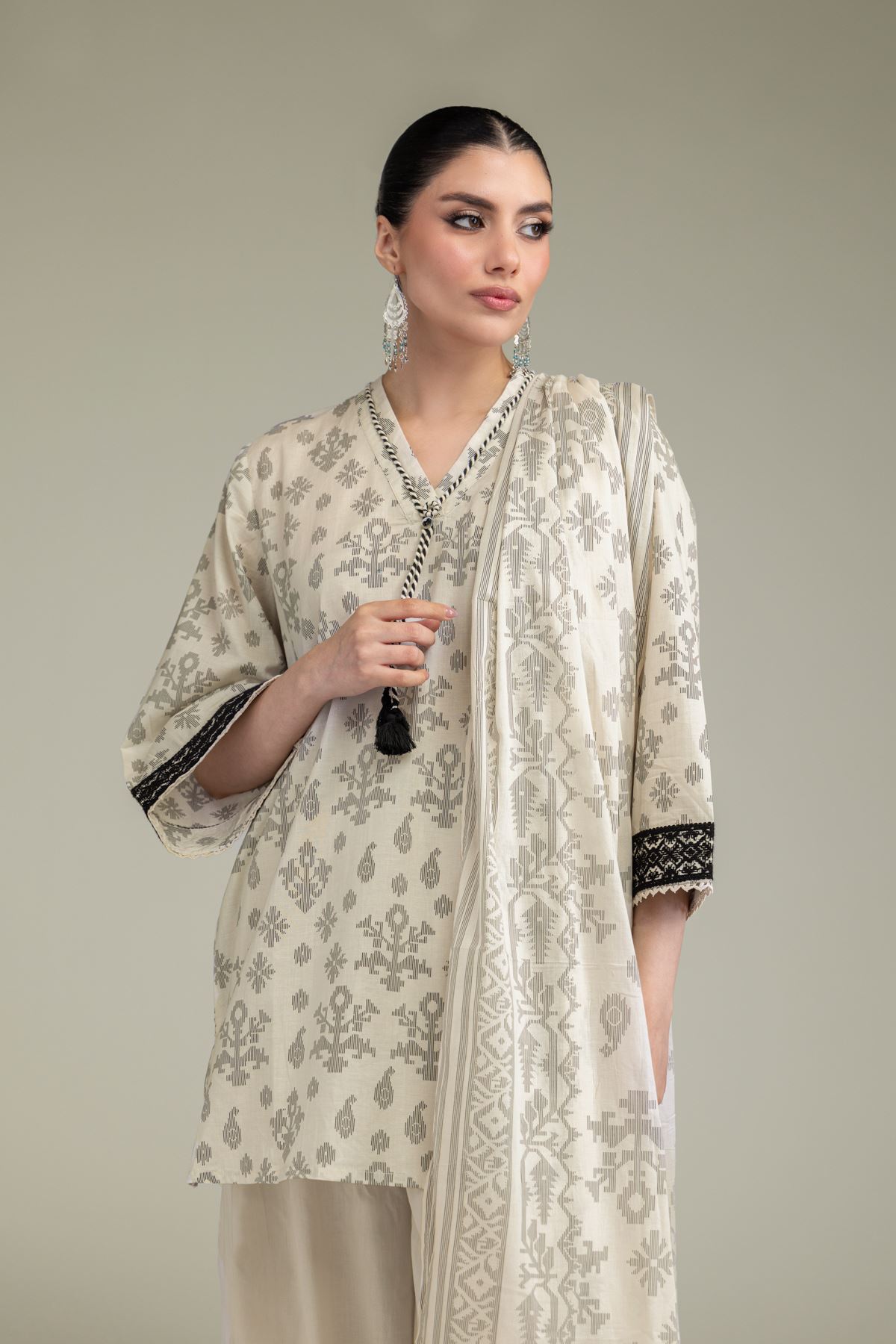 Embroidered Lawn Lawn Dupatta - 1-26-238-A-G1-VG