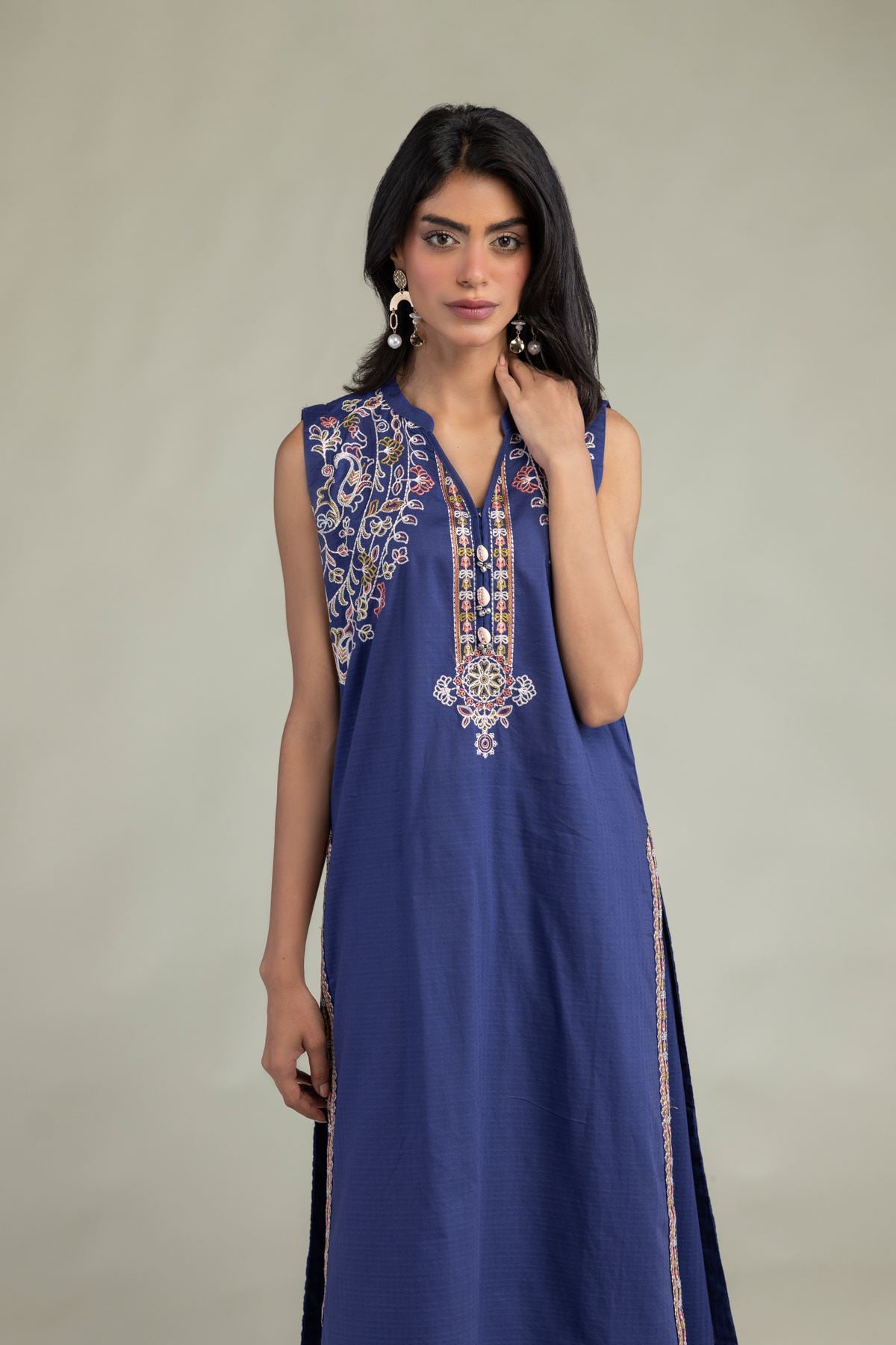 Embroidered Cotton Dobby Floral Sleeveless Kurta - 1-26-229-B-F1-VG