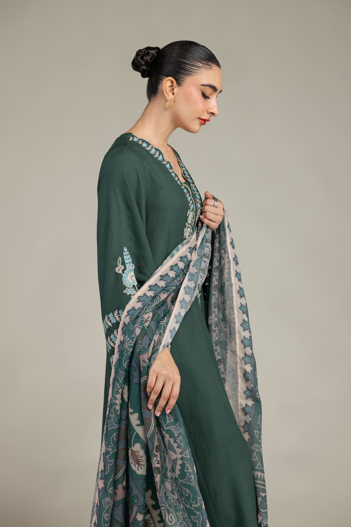 Embroidered Mesuri Green Floral Dupatta - 1-26-203-A-H1-VG