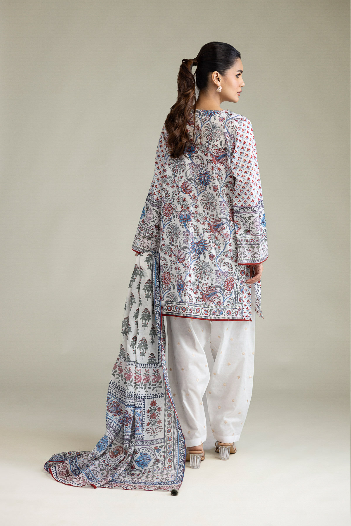 Embroidered Lawn Fabrics 3 Piece - T-A33-26-207FD1-VG
