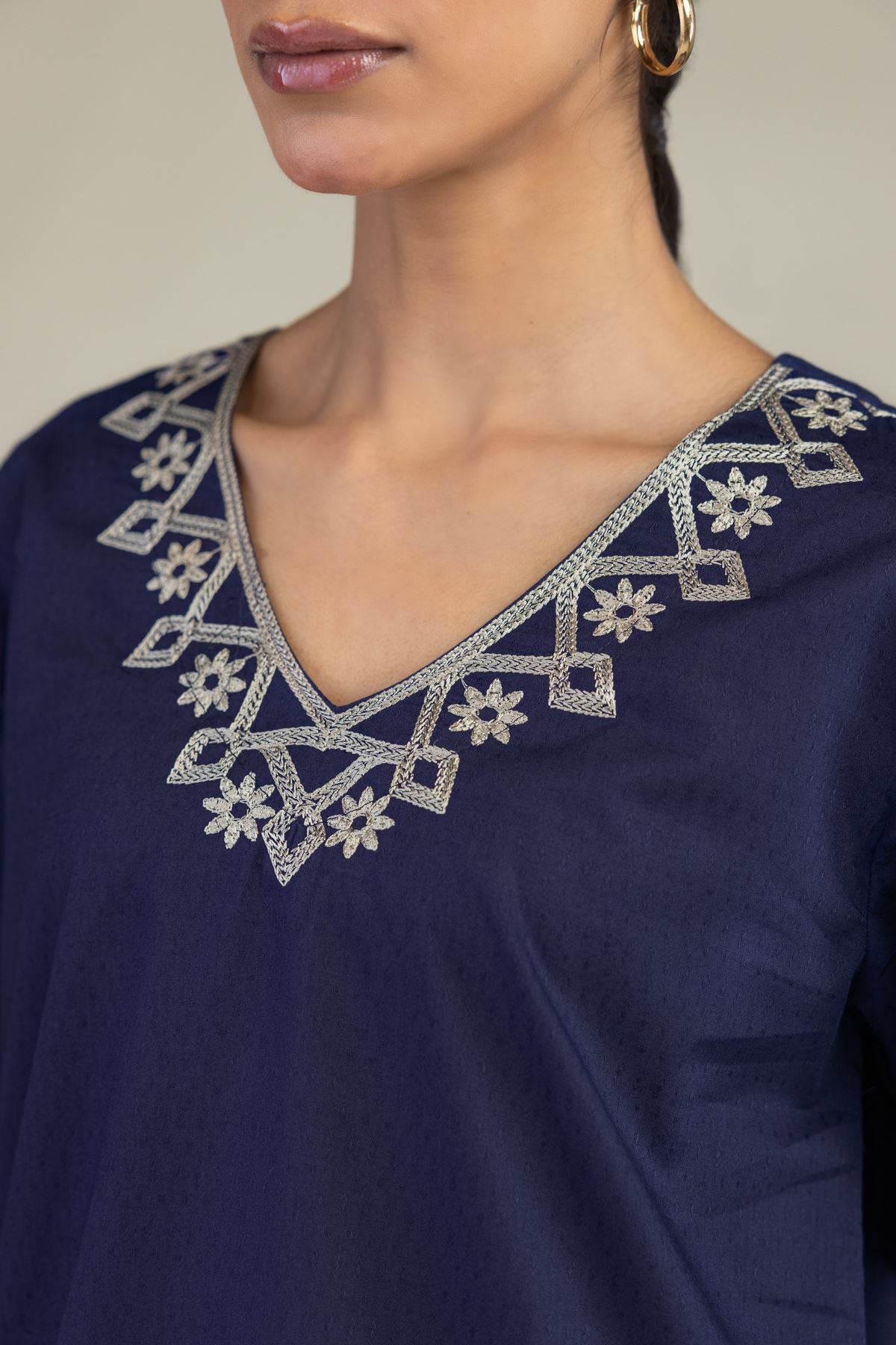 Embroidered Cotton Dobby Cotton Dobby Kurta - 25-09-11E13-02TB-VG