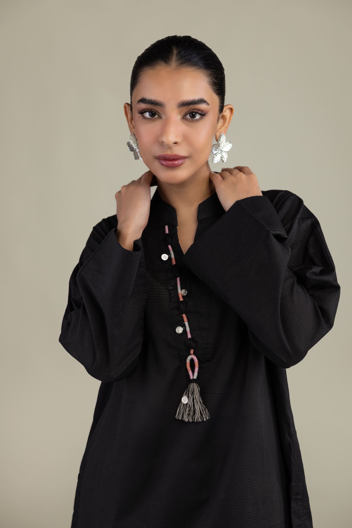 Dyed Textured Cotton V-Neck Black Kurta - 1-26-229-B-F1-VG