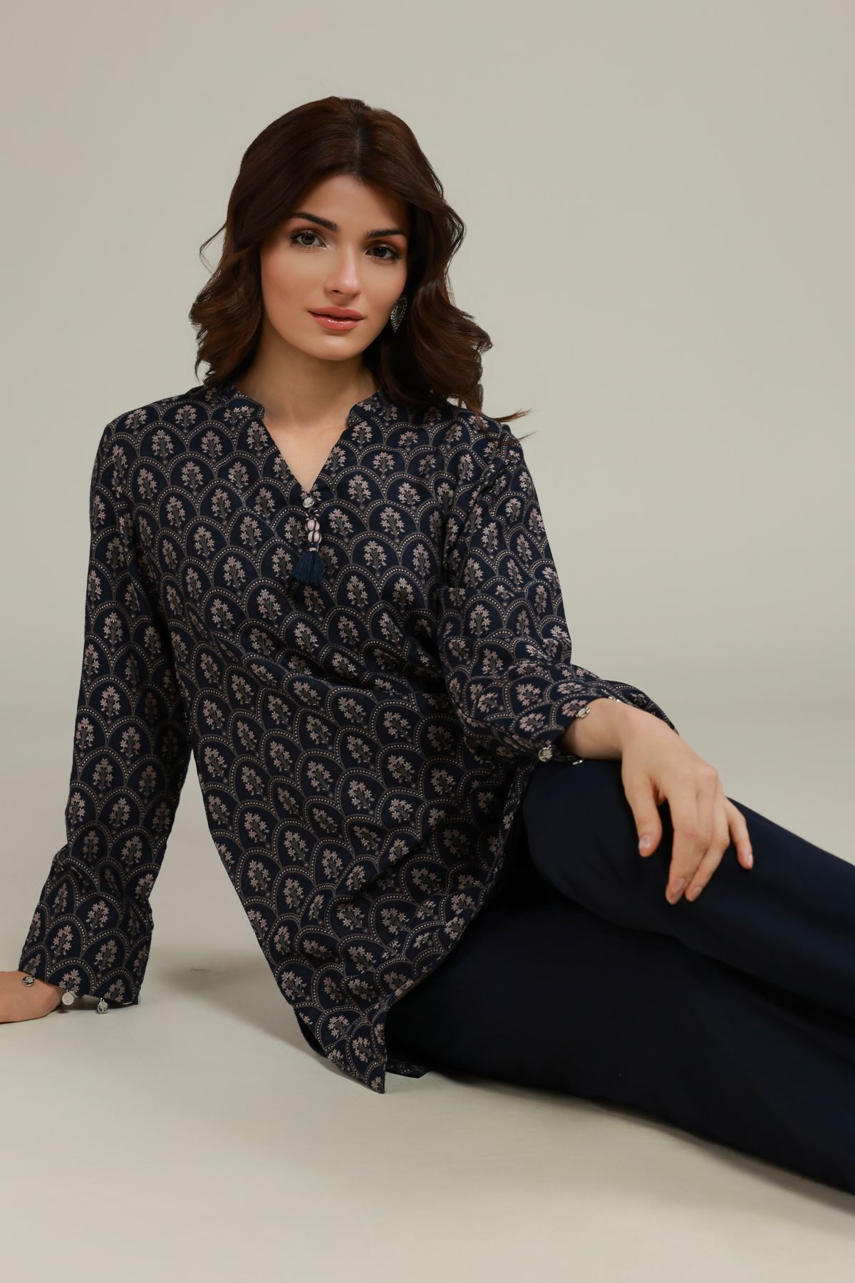 Dyed Jacquard Kurta - 25-07-7E8-11TA-VG