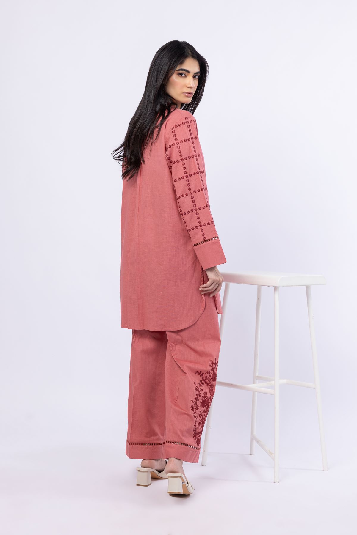Embroidered Linen Cotton Kurta - 25-10-10E7-05TA-VG
